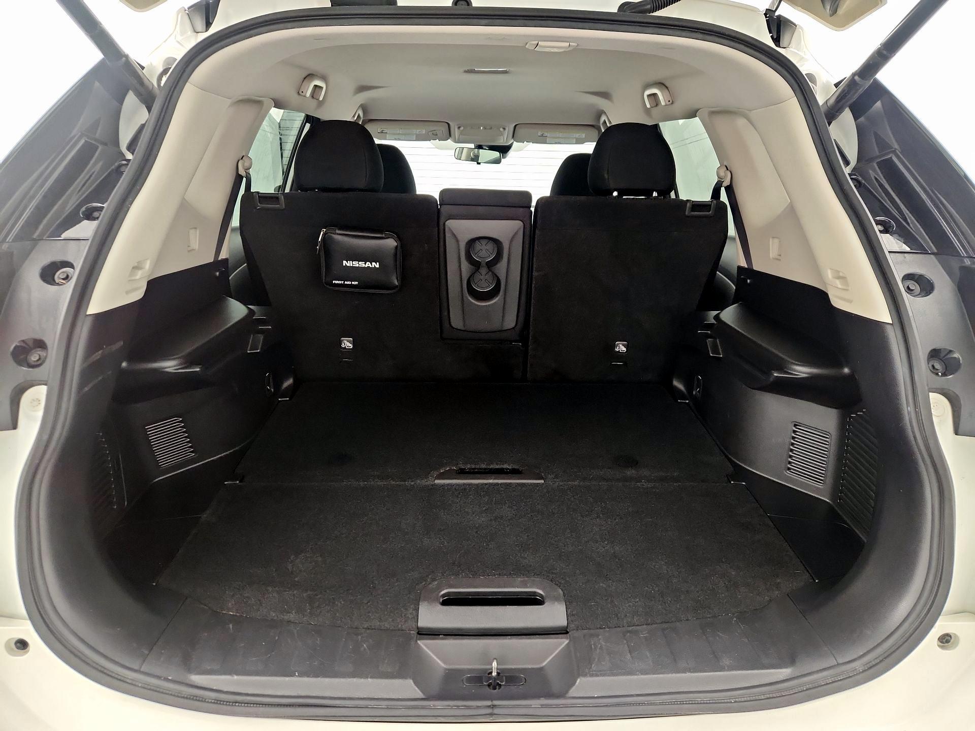 Thumbnail: 2019 Nissan Rogue - 20