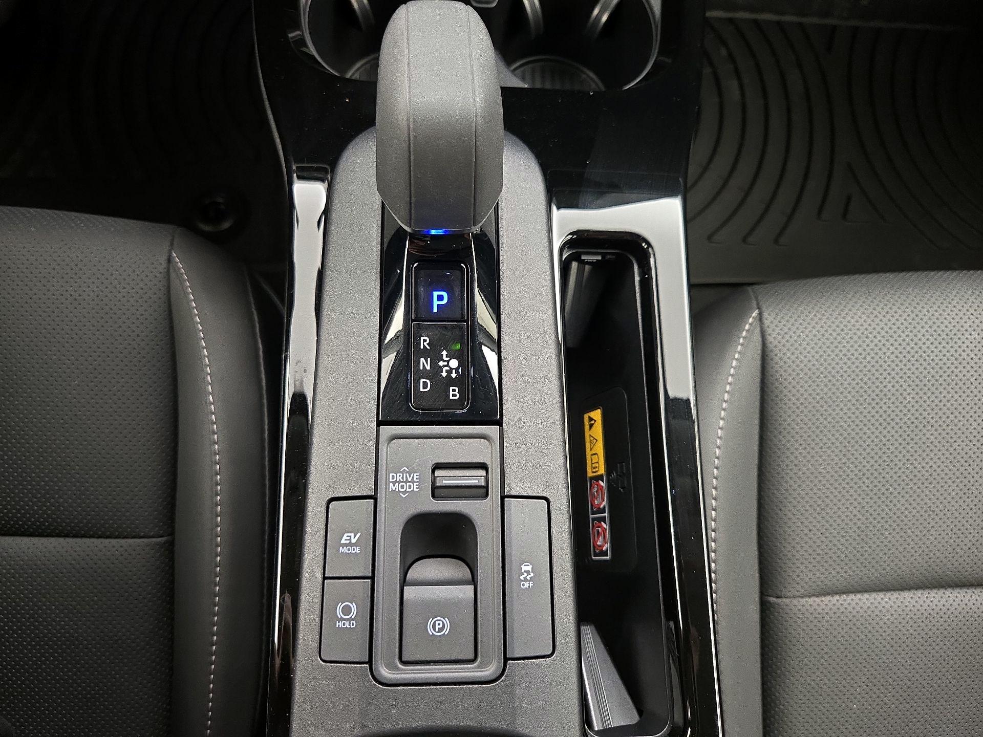 Thumbnail: 2024 Toyota Prius - 18