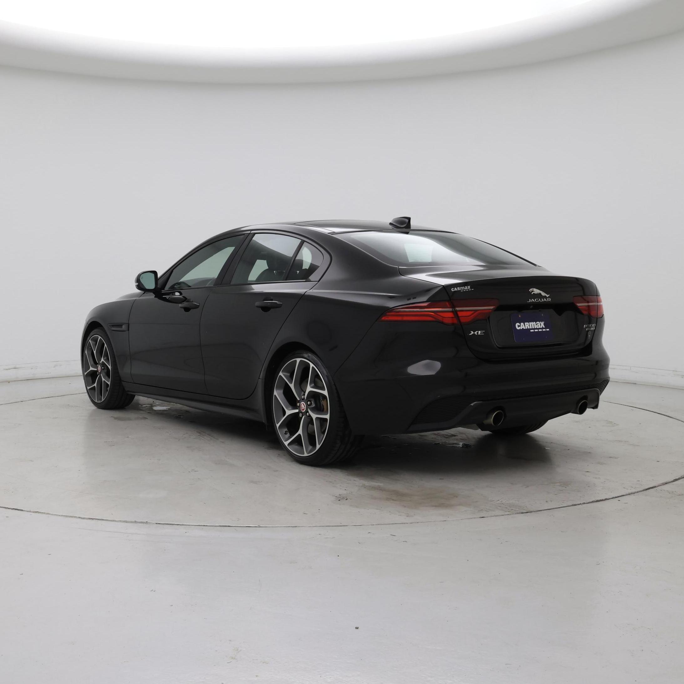 Thumbnail: 2020 Jaguar XE - 2