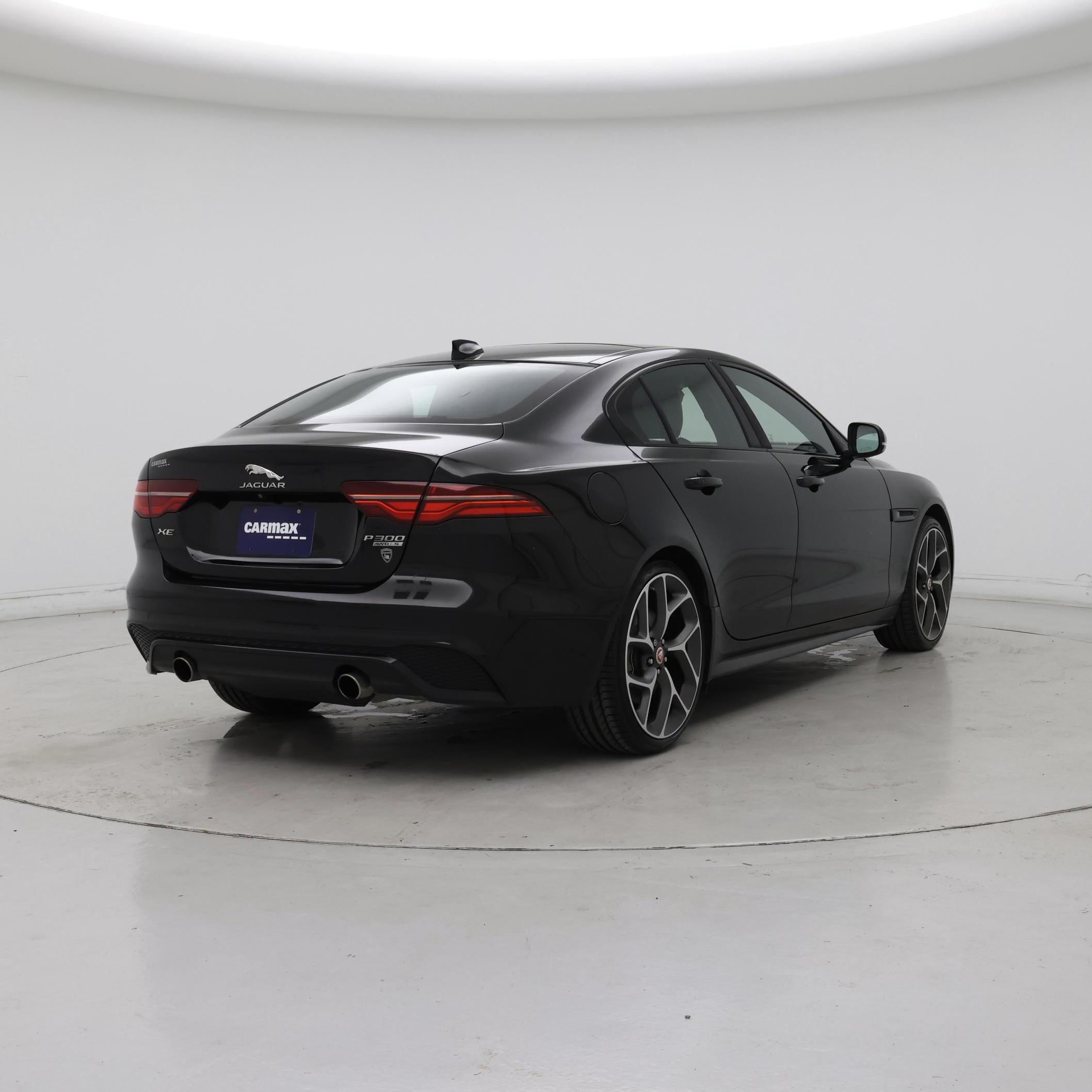 Thumbnail: 2020 Jaguar XE - 8