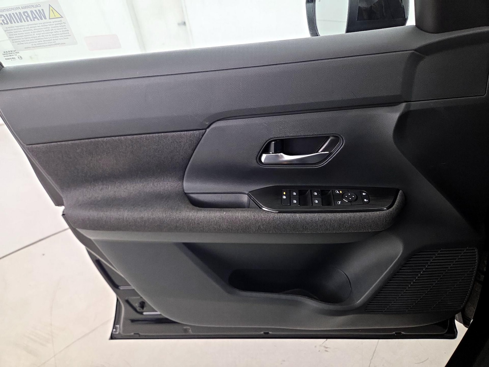 2025 Nissan Kicks SV - Photo 13