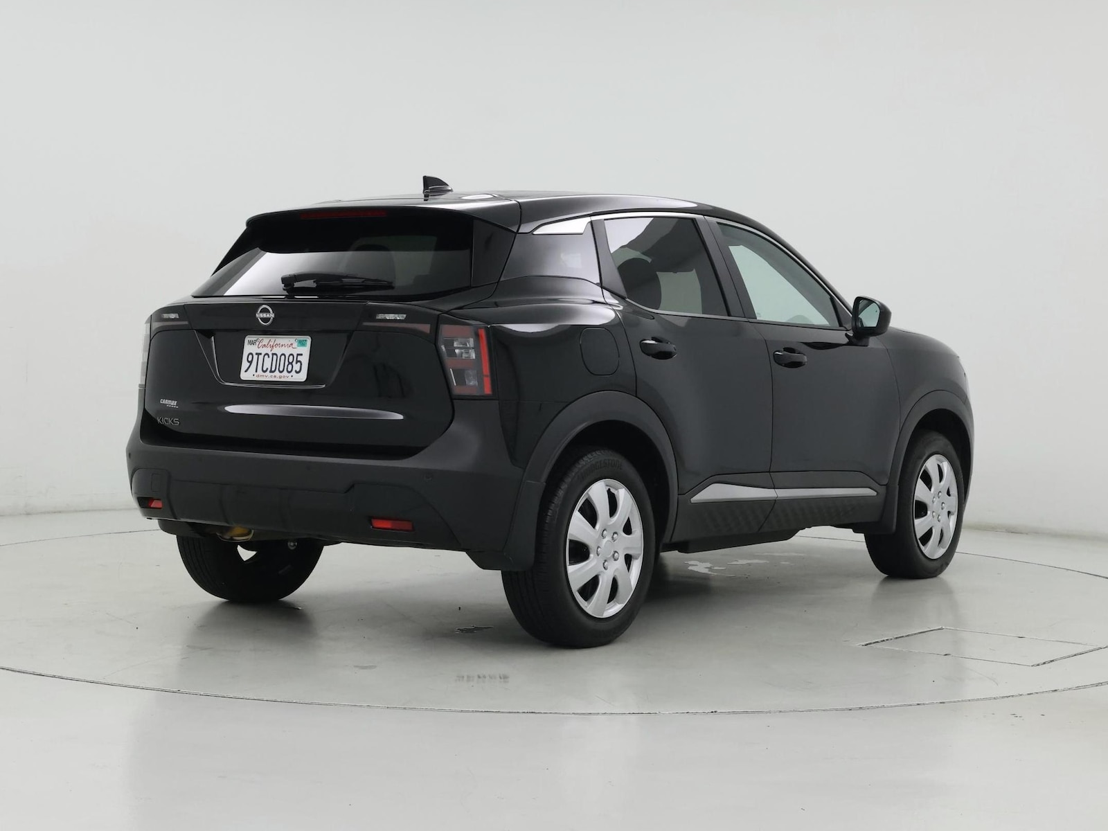 2025 Nissan Kicks SV - Photo 9