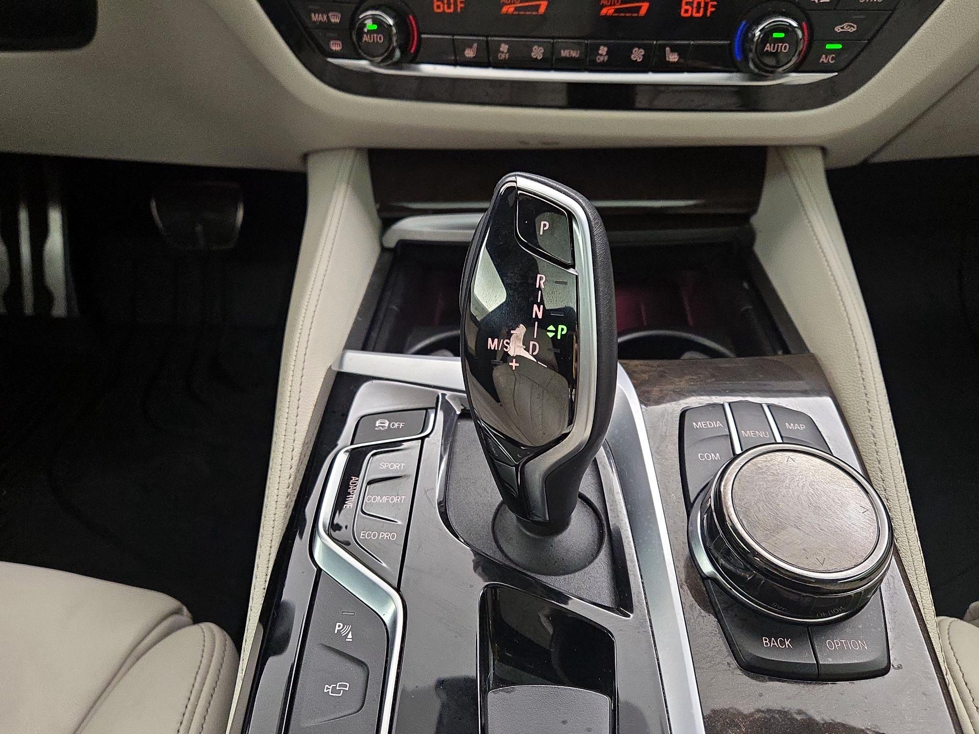 Thumbnail: 2020 BMW 5 Series - 18