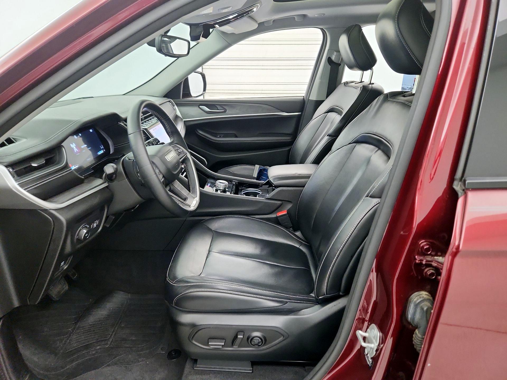 Thumbnail: 2021 Jeep Grand Cherokee L - 11