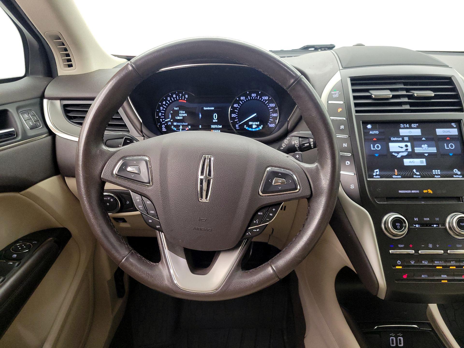 Thumbnail: 2019 Lincoln MKC - 10