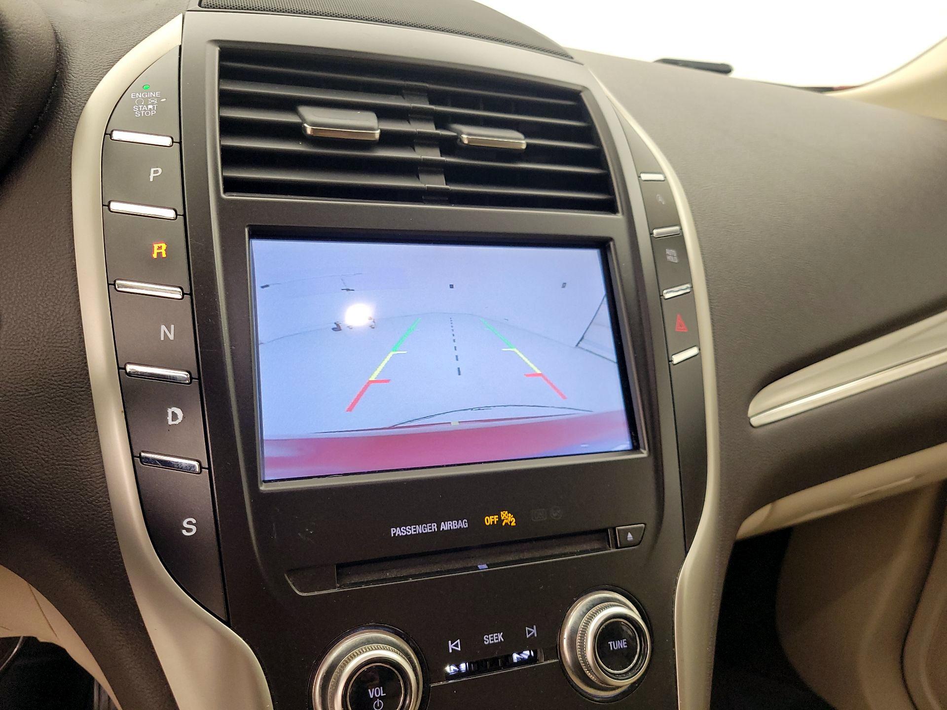 Thumbnail: 2019 Lincoln MKC - 14