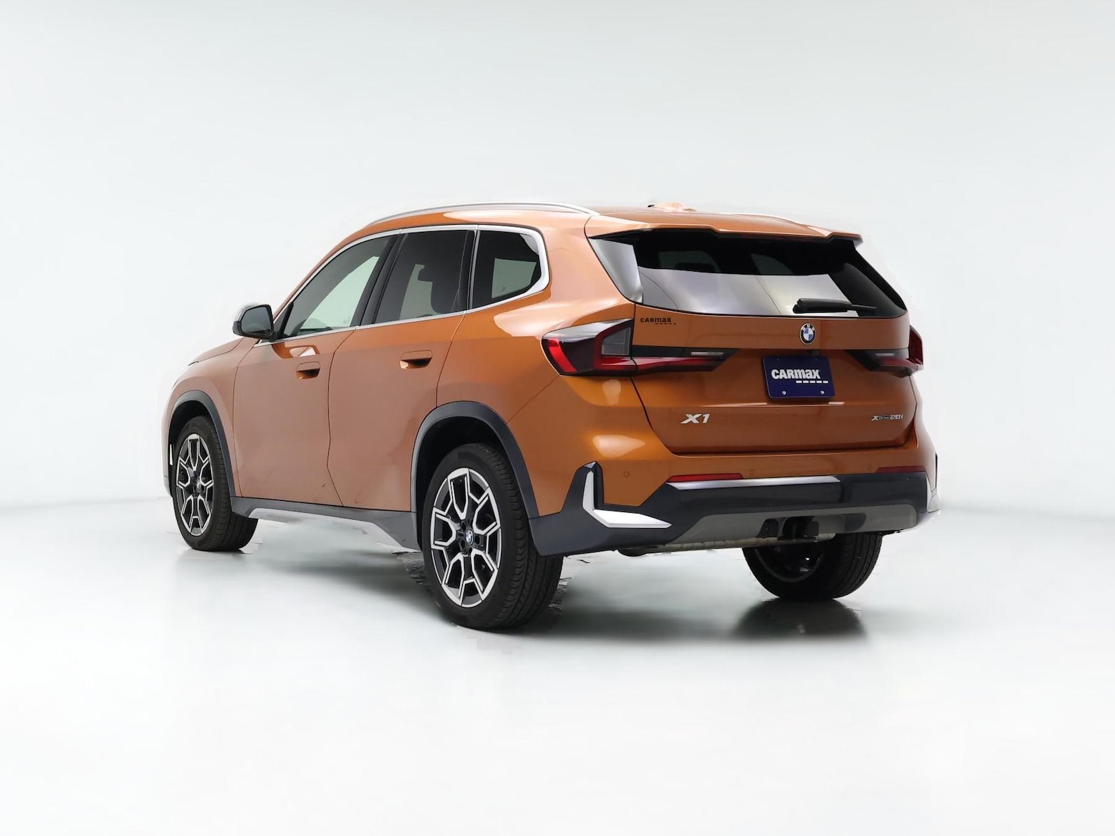 2023 BMW X1 28i - Photo 1
