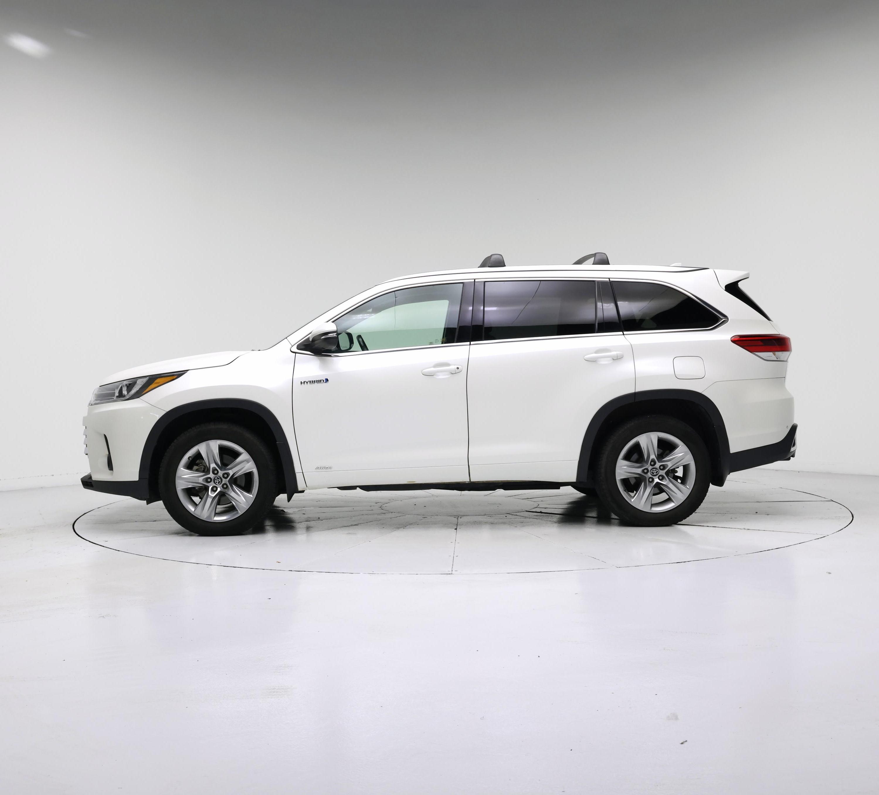 Thumbnail: 2019 Toyota Highlander - 3