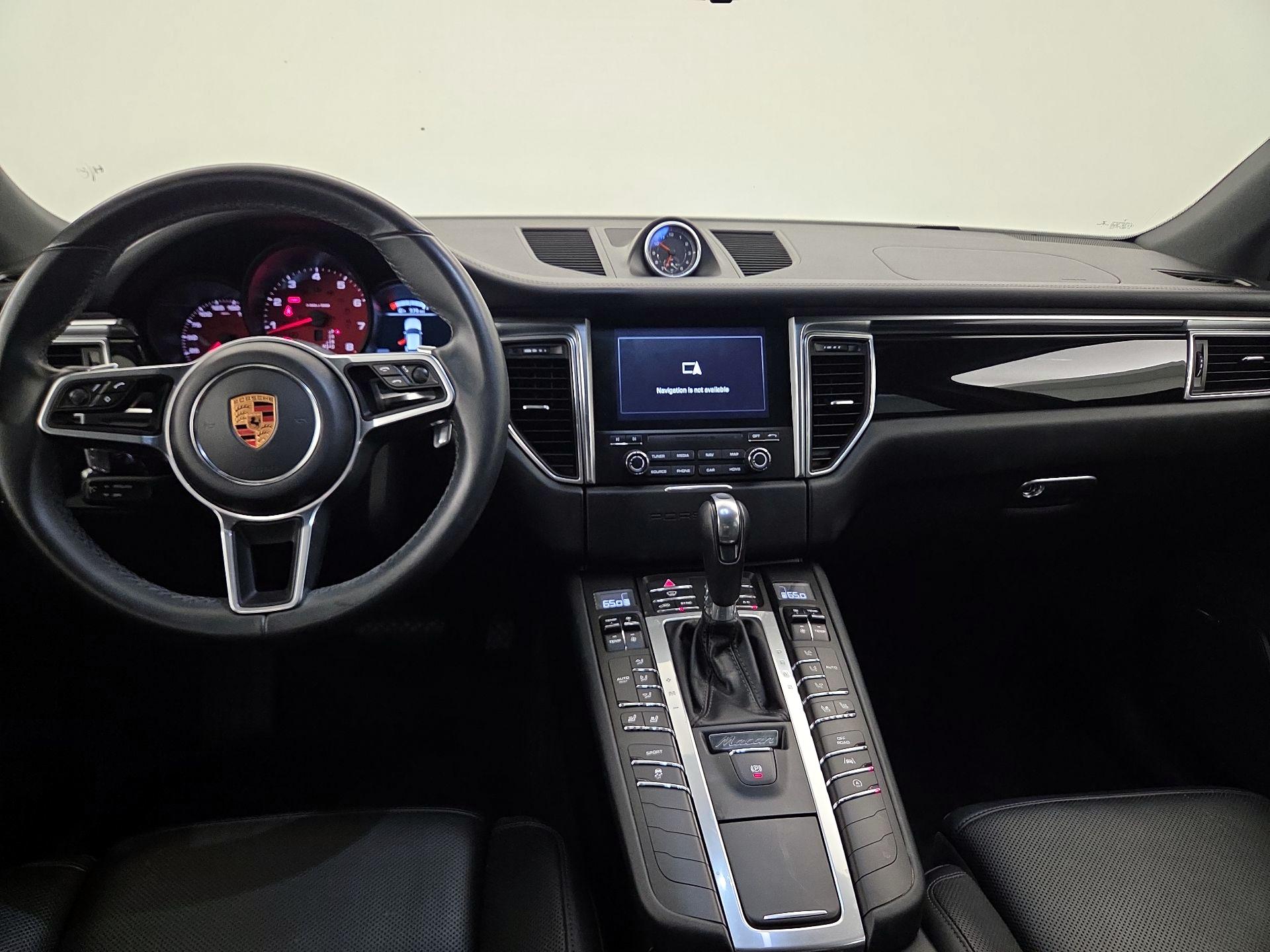 Thumbnail: 2018 Porsche Macan - 9