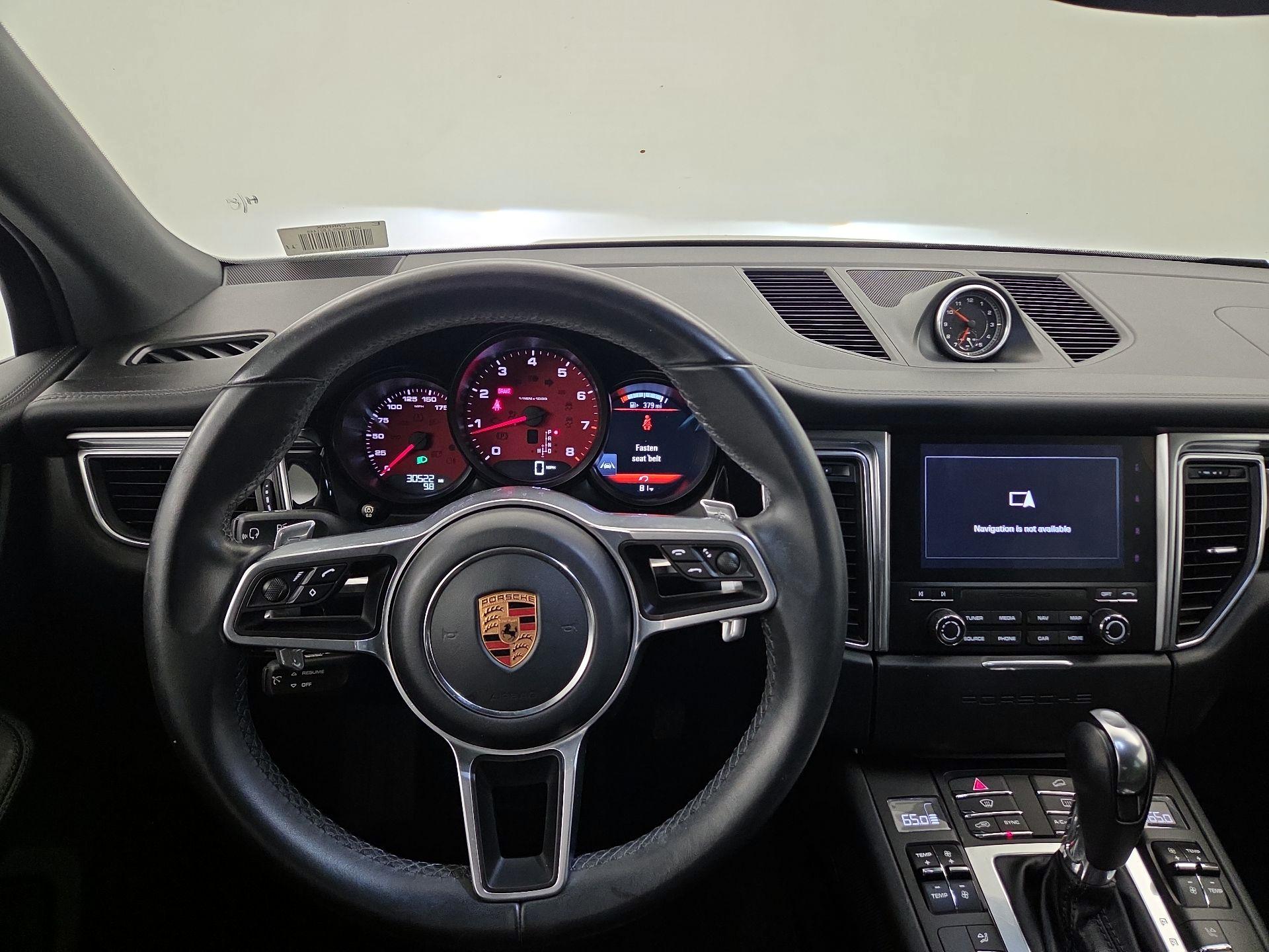 Thumbnail: 2018 Porsche Macan - 10