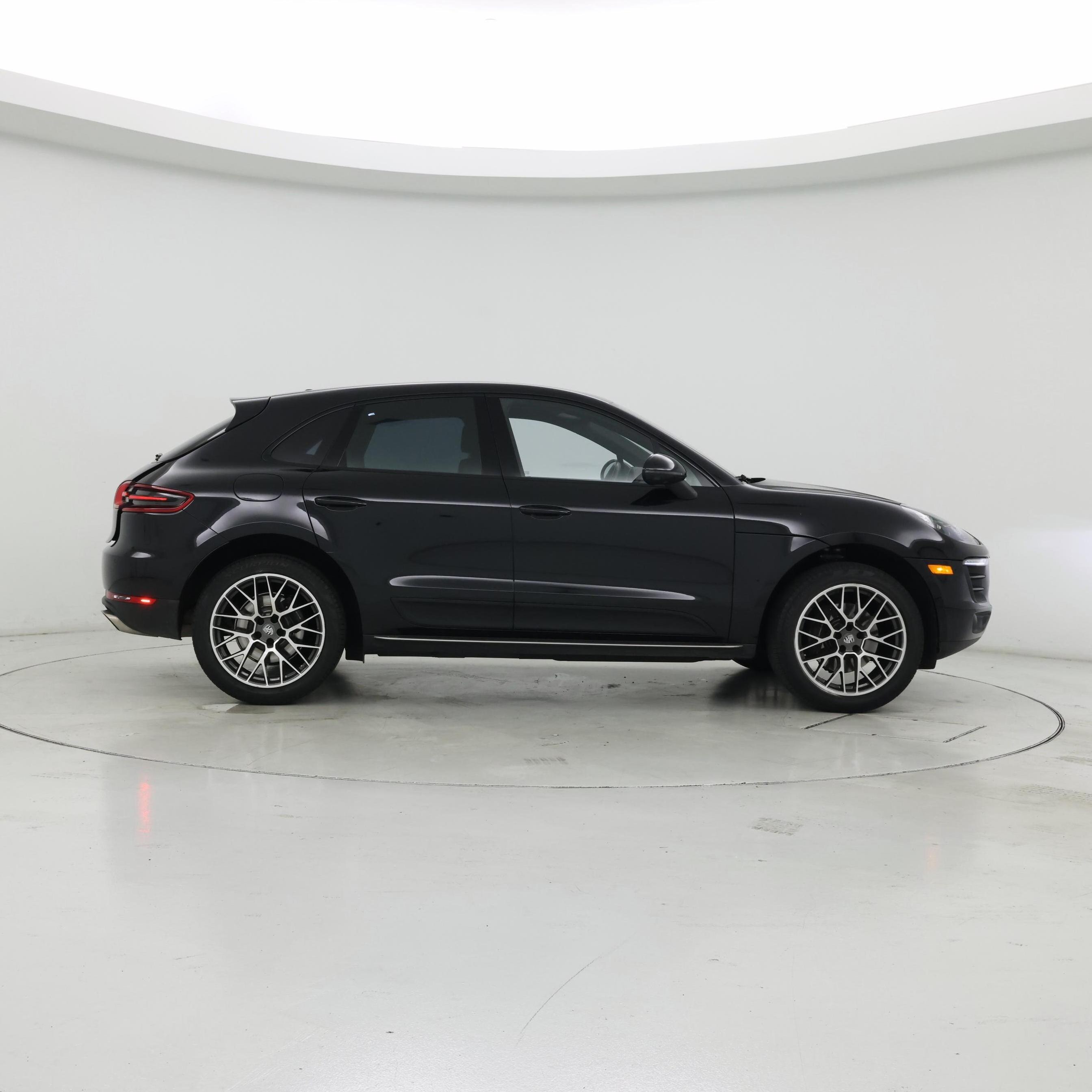 Thumbnail: 2018 Porsche Macan - 7