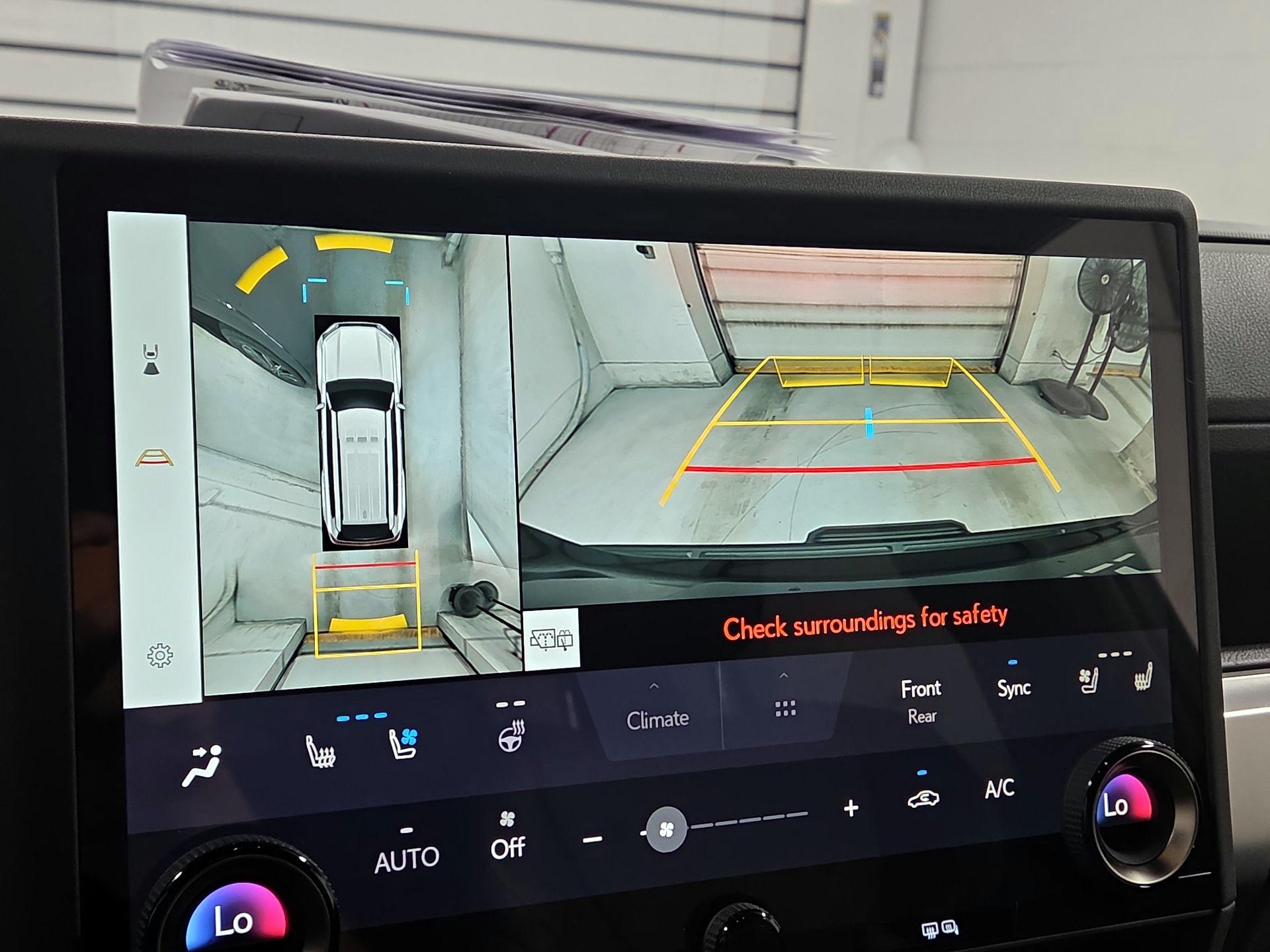 Thumbnail: 2024 Lexus GX - 13