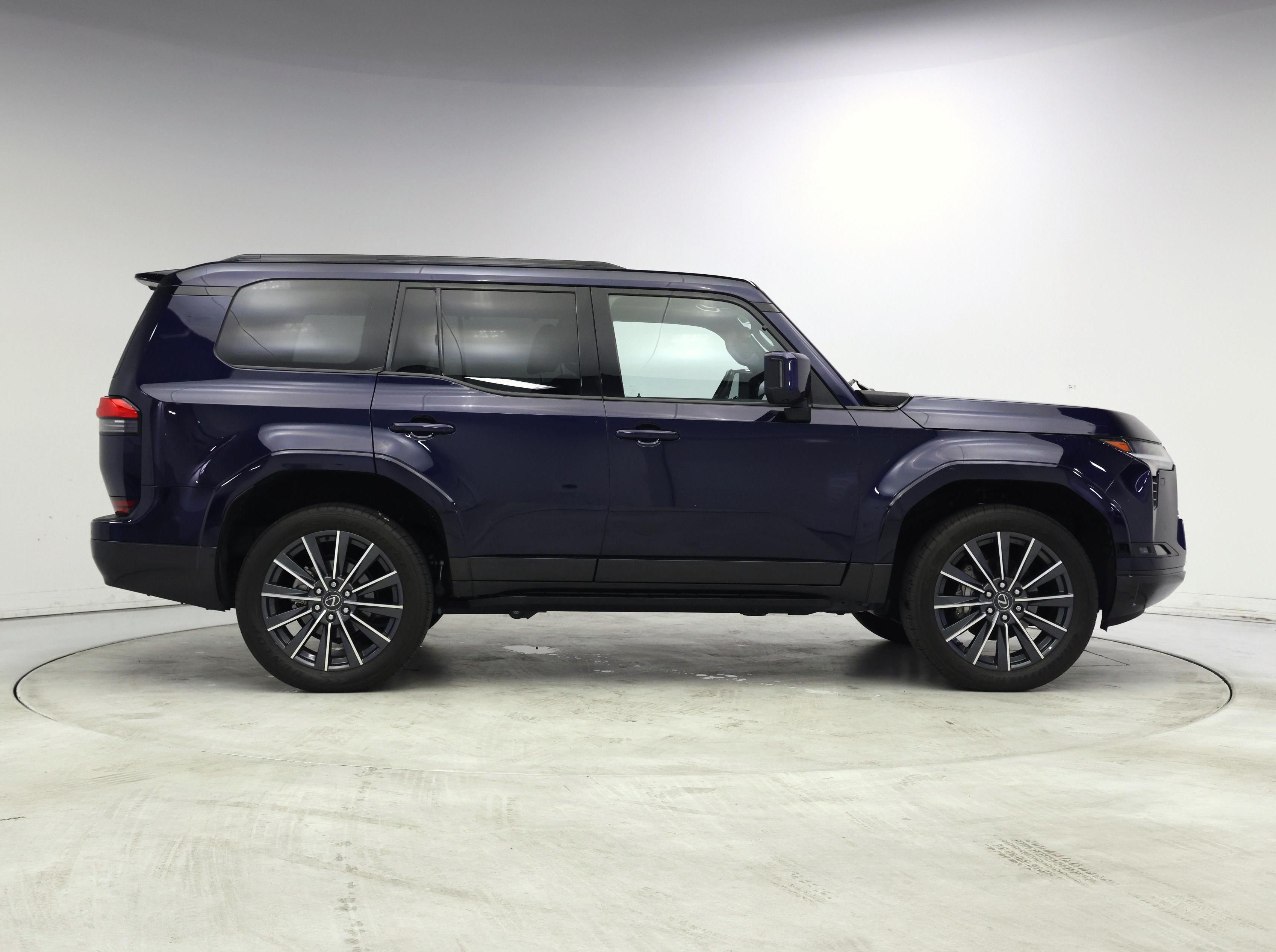 Thumbnail: 2024 Lexus GX - 7