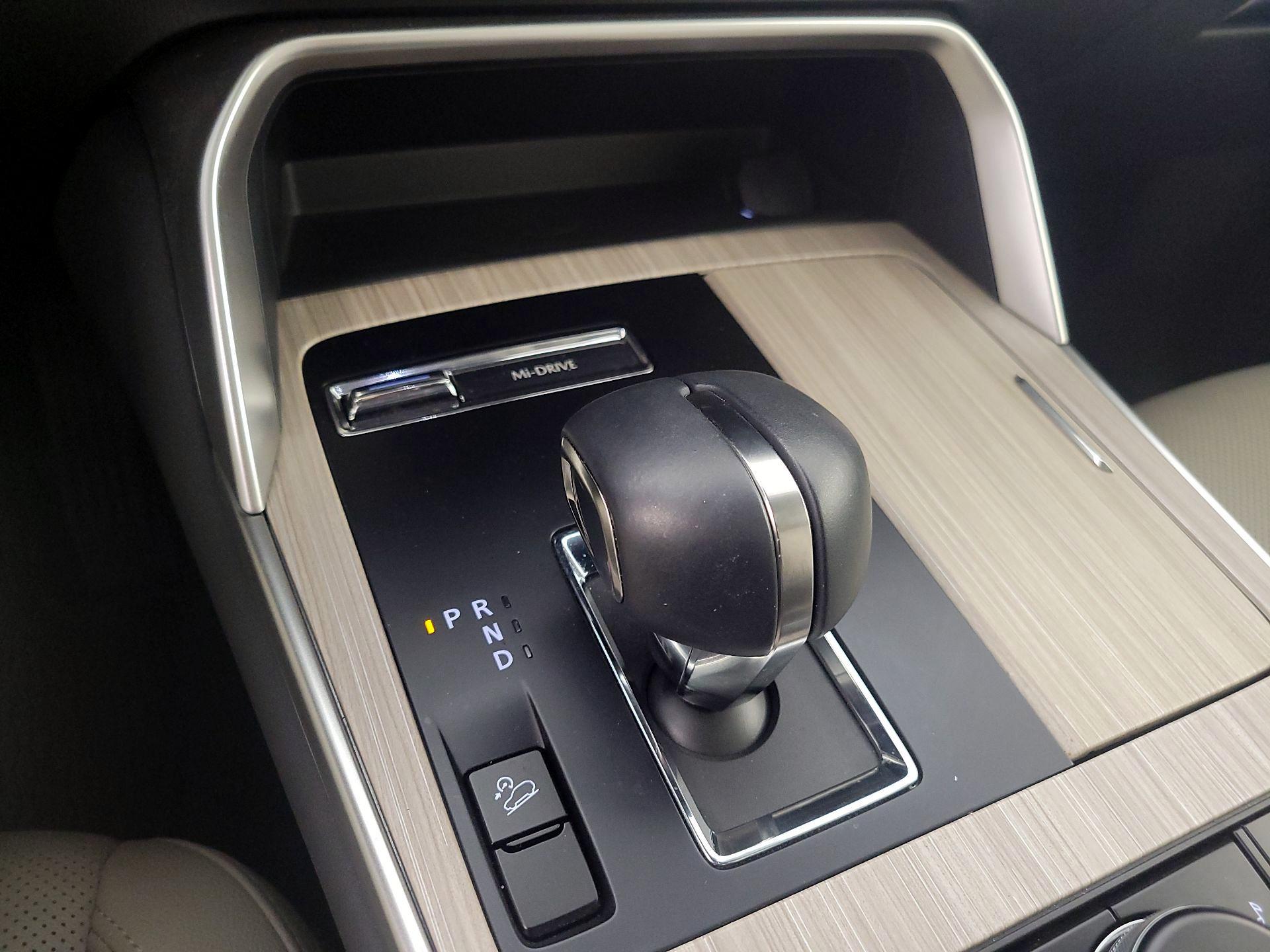 Thumbnail: 2024 Mazda CX-90 - 18