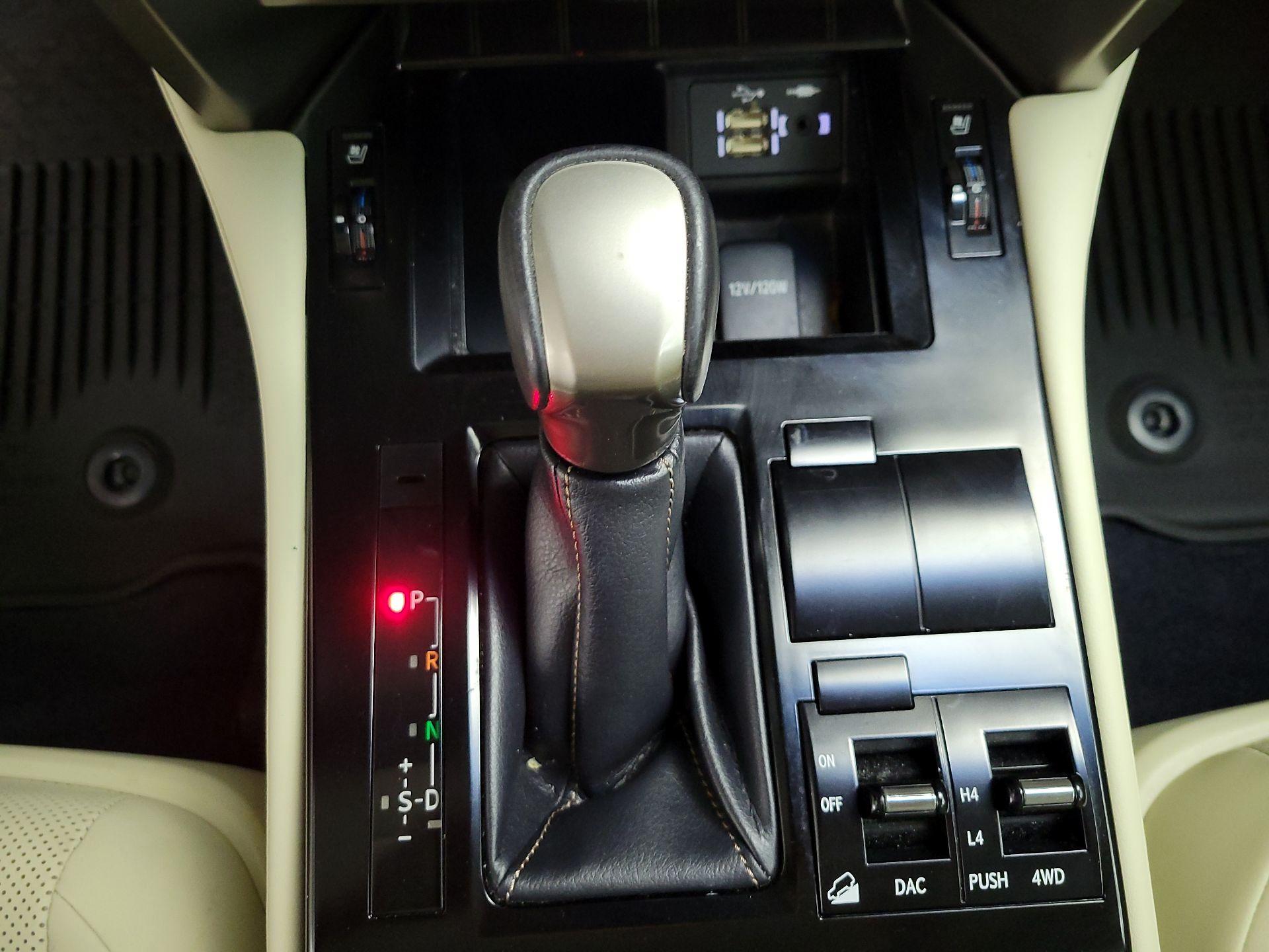 Thumbnail: 2021 Lexus GX - 15