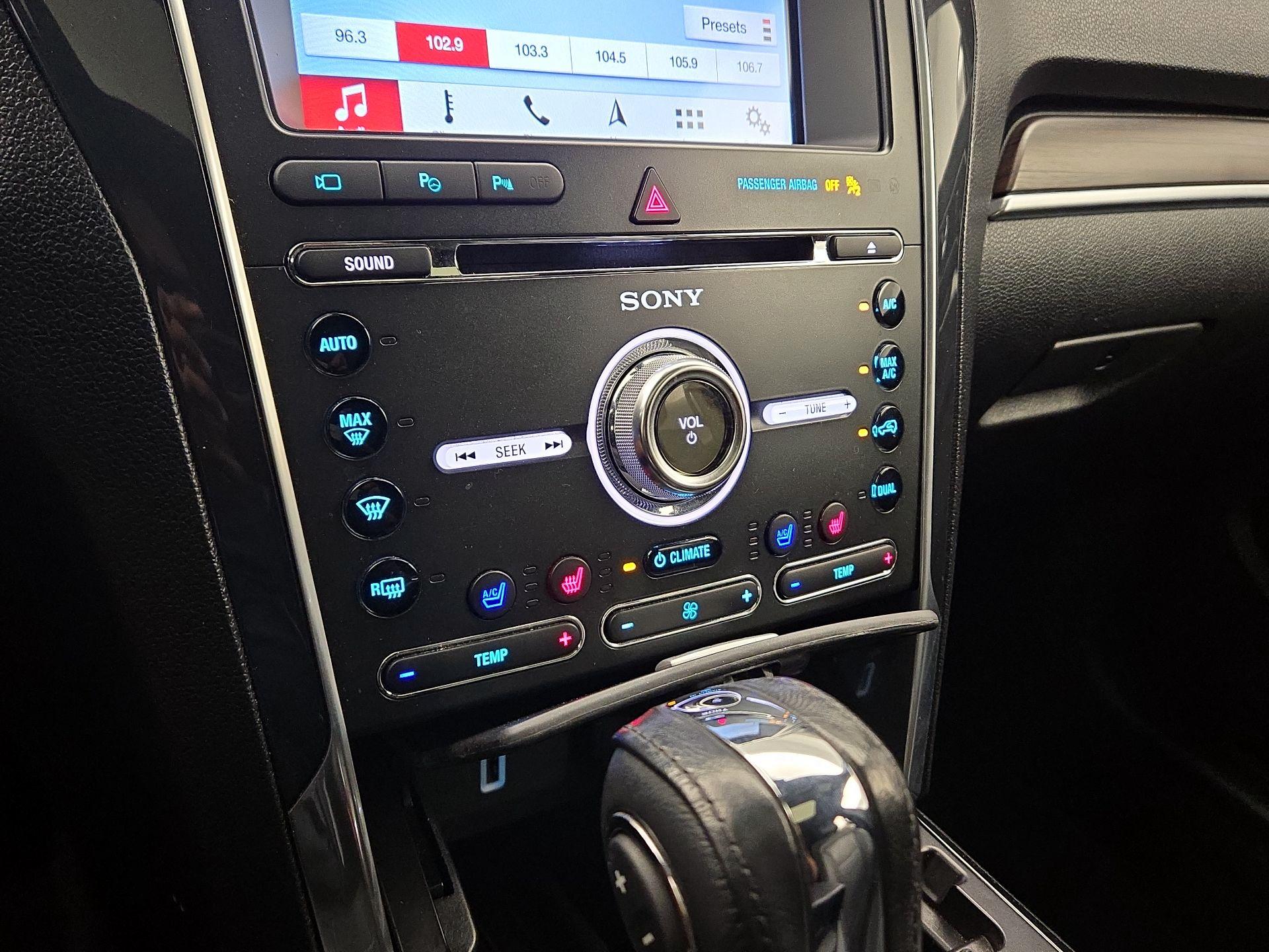 Thumbnail: 2018 Ford Explorer - 16
