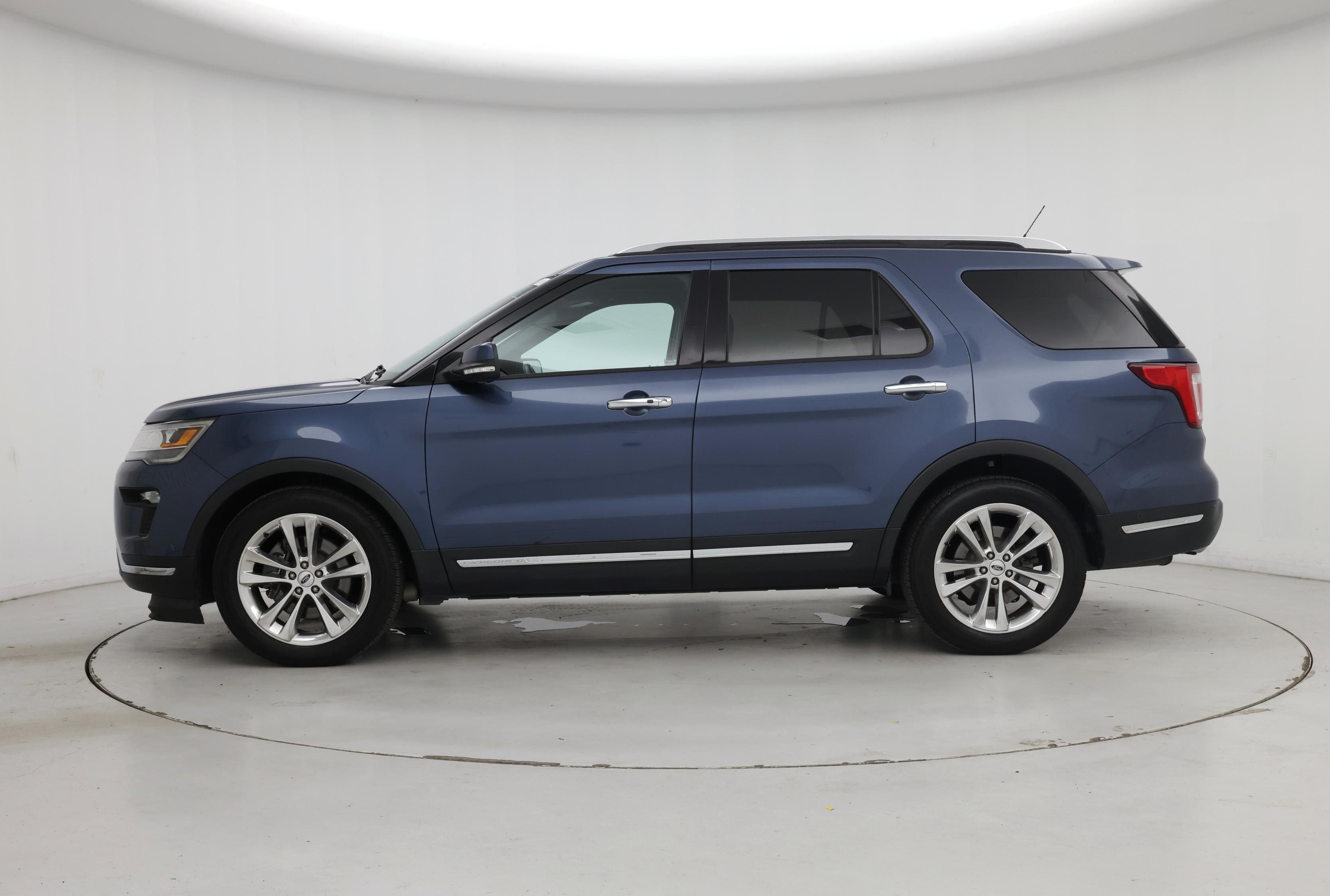 Thumbnail: 2018 Ford Explorer - 3