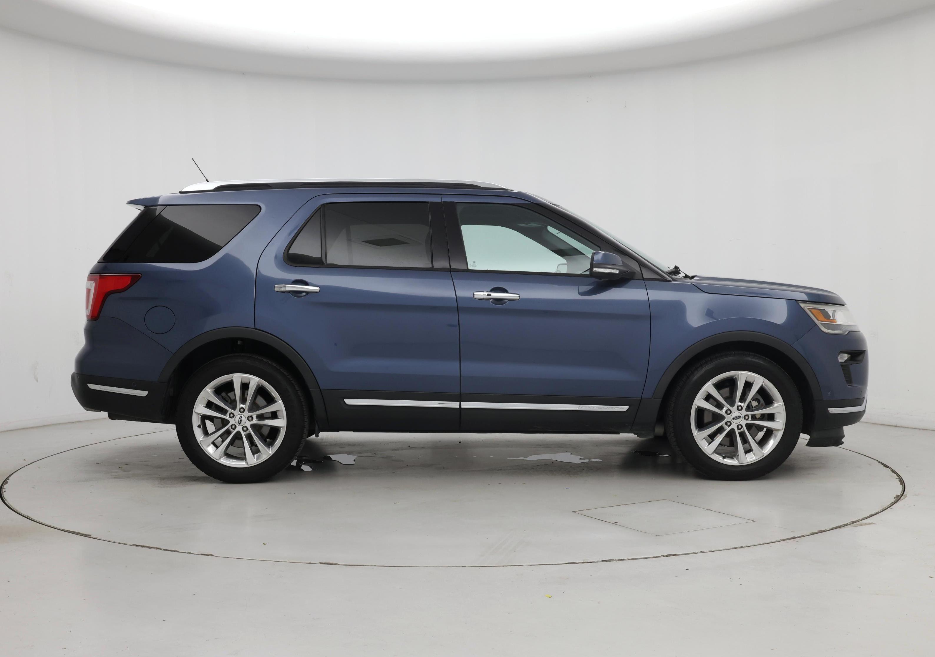 Thumbnail: 2018 Ford Explorer - 7