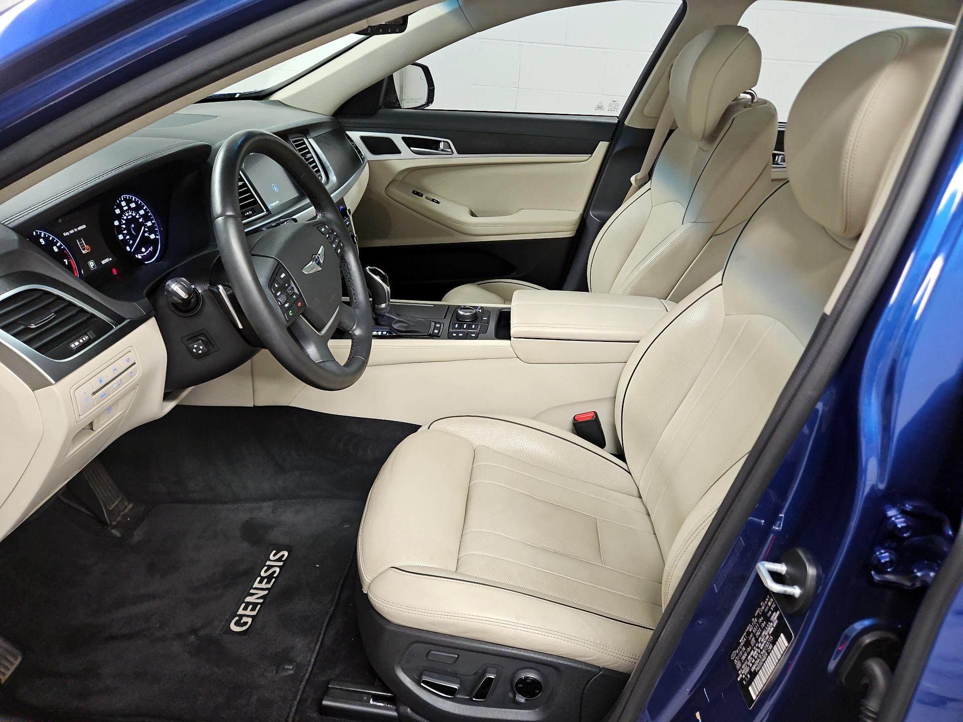 Thumbnail: 2017 Genesis G80 - 11