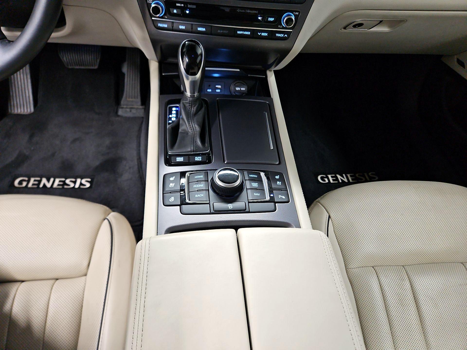 Thumbnail: 2017 Genesis G80 - 18