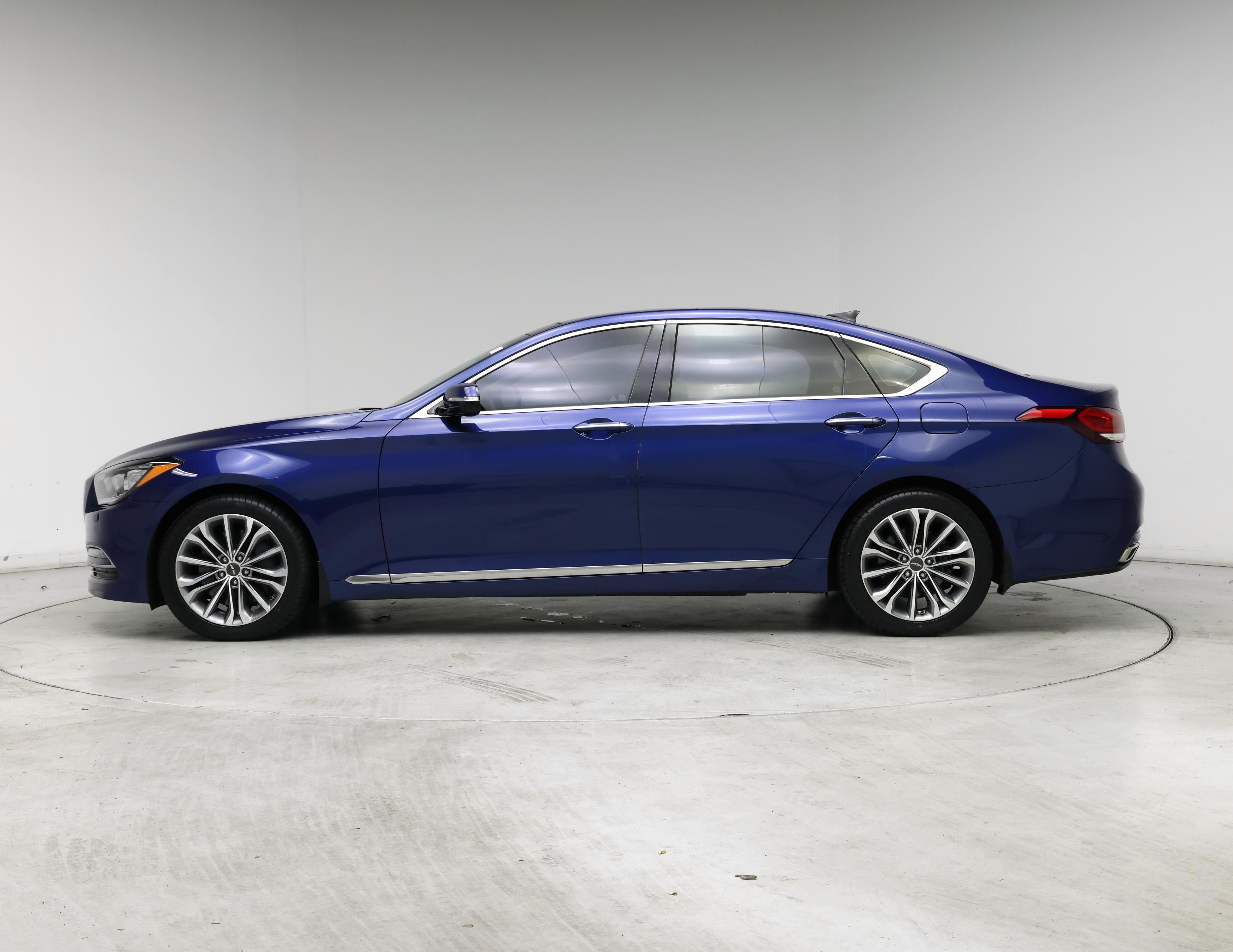 Thumbnail: 2017 Genesis G80 - 3
