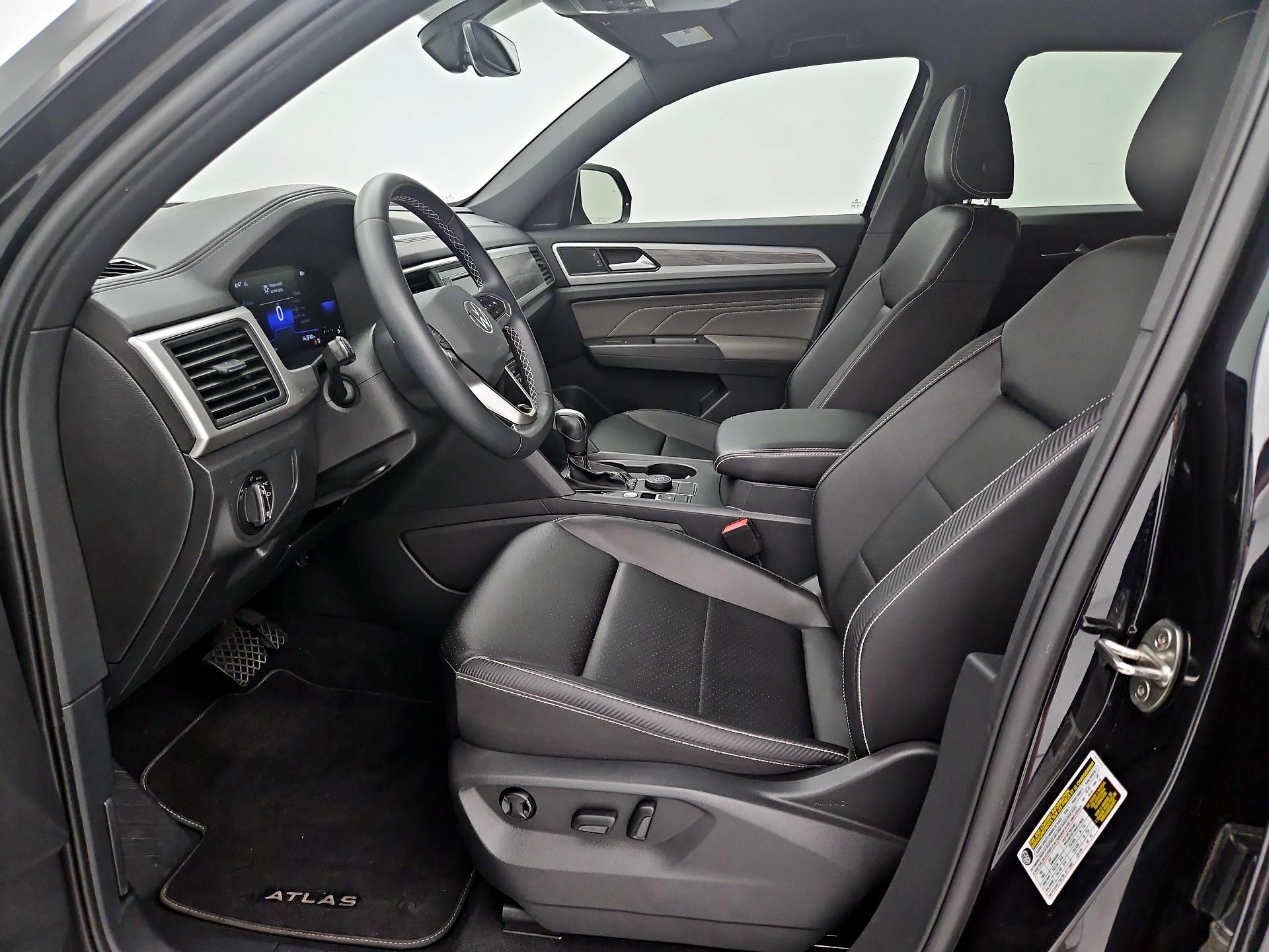 Thumbnail: 2023 Volkswagen Atlas - 11