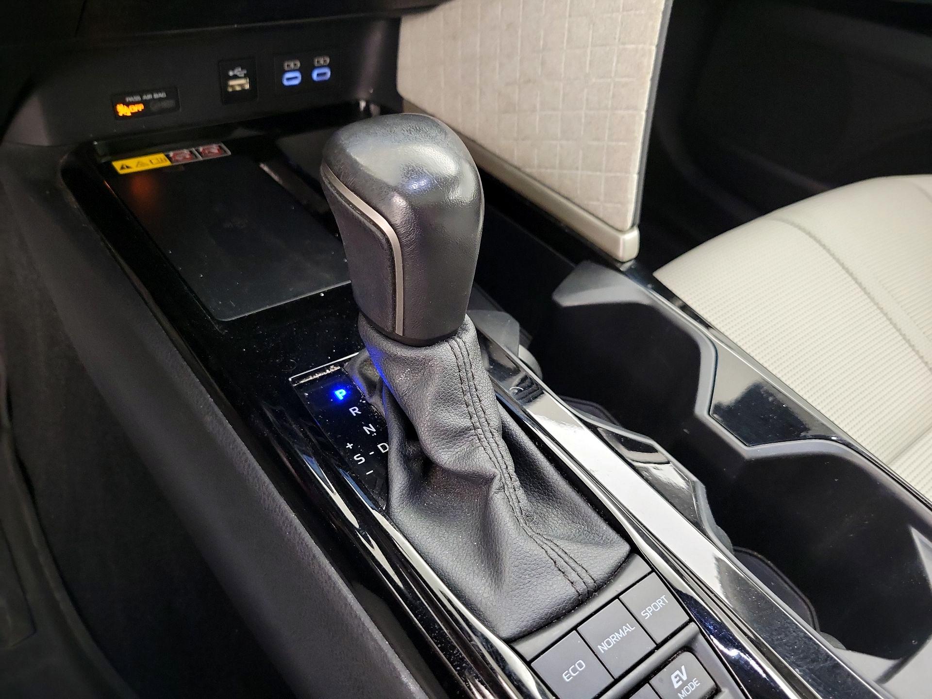 Thumbnail: 2025 Toyota Camry - 17