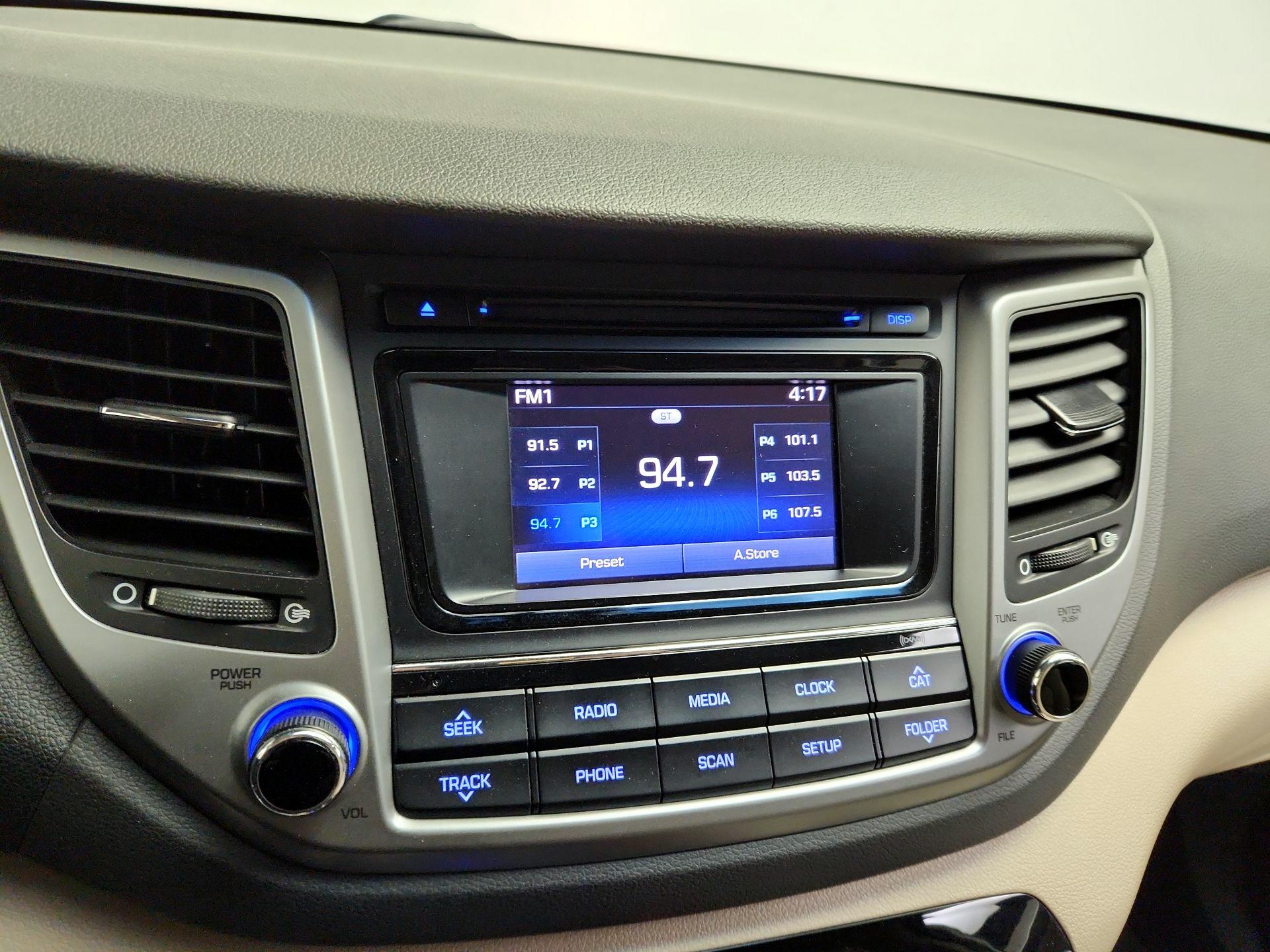 Thumbnail: 2017 Hyundai Tucson - 15