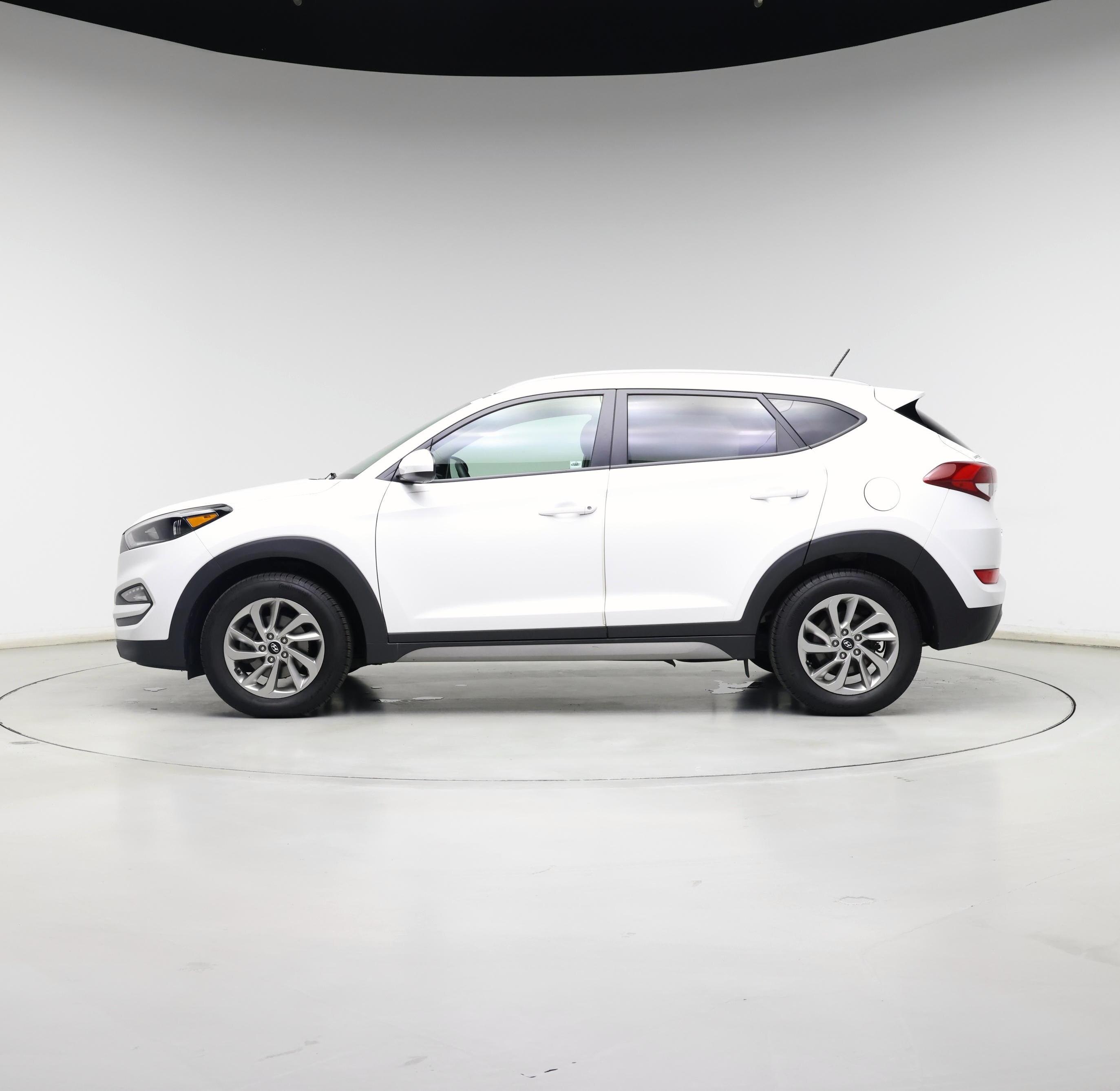 Thumbnail: 2017 Hyundai Tucson - 3