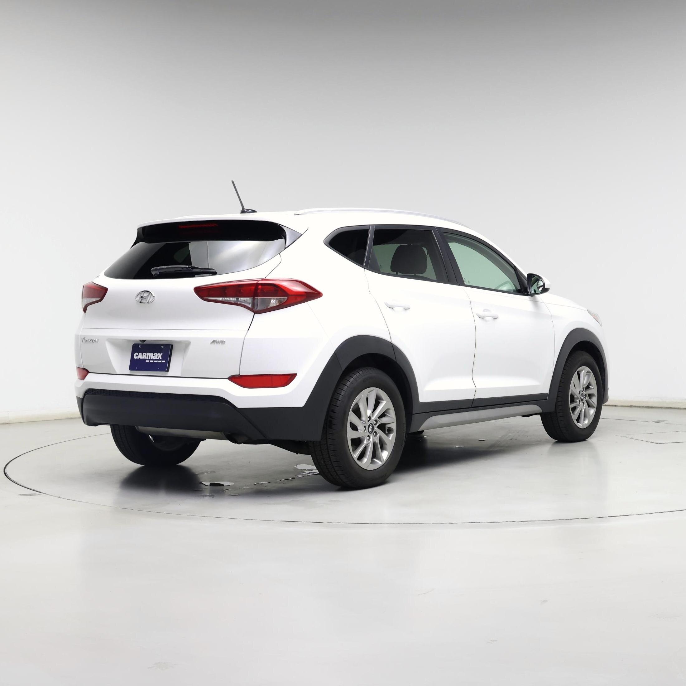 Thumbnail: 2017 Hyundai Tucson - 8
