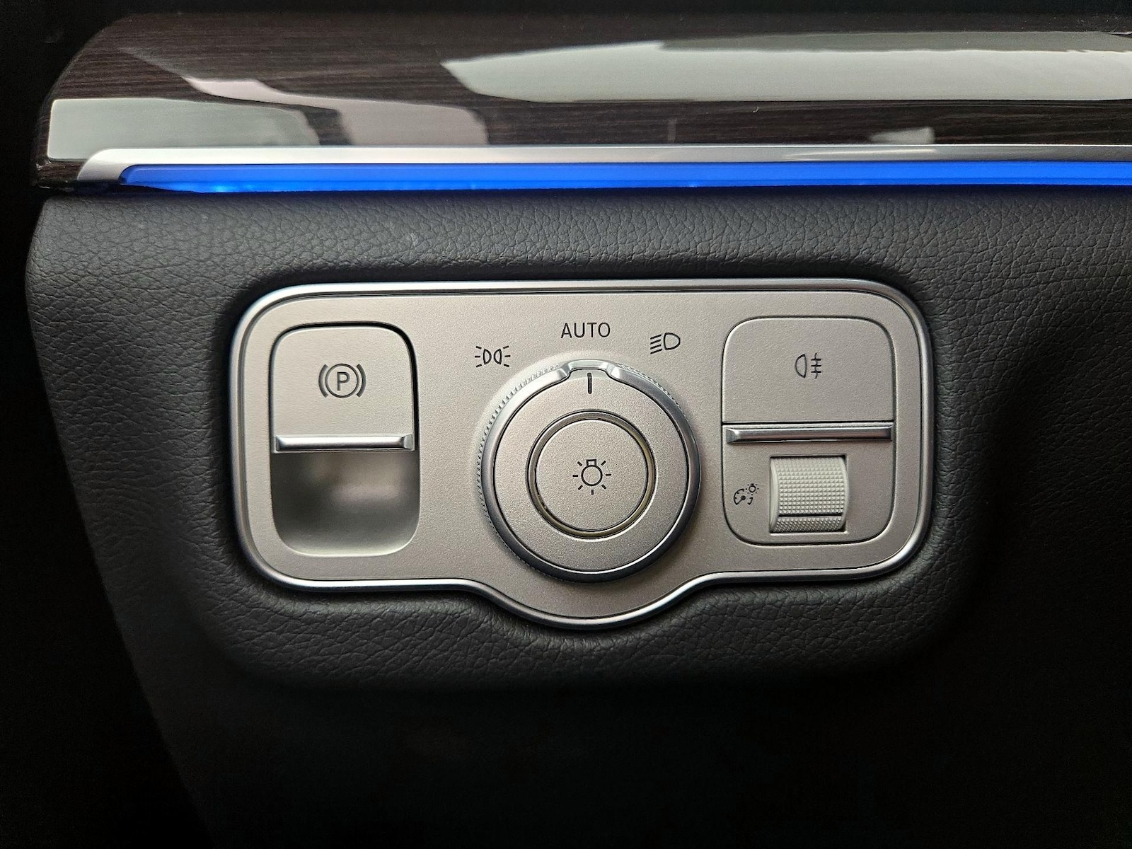 2025 Mercedes-Benz GLE GLE450E - Photo 14