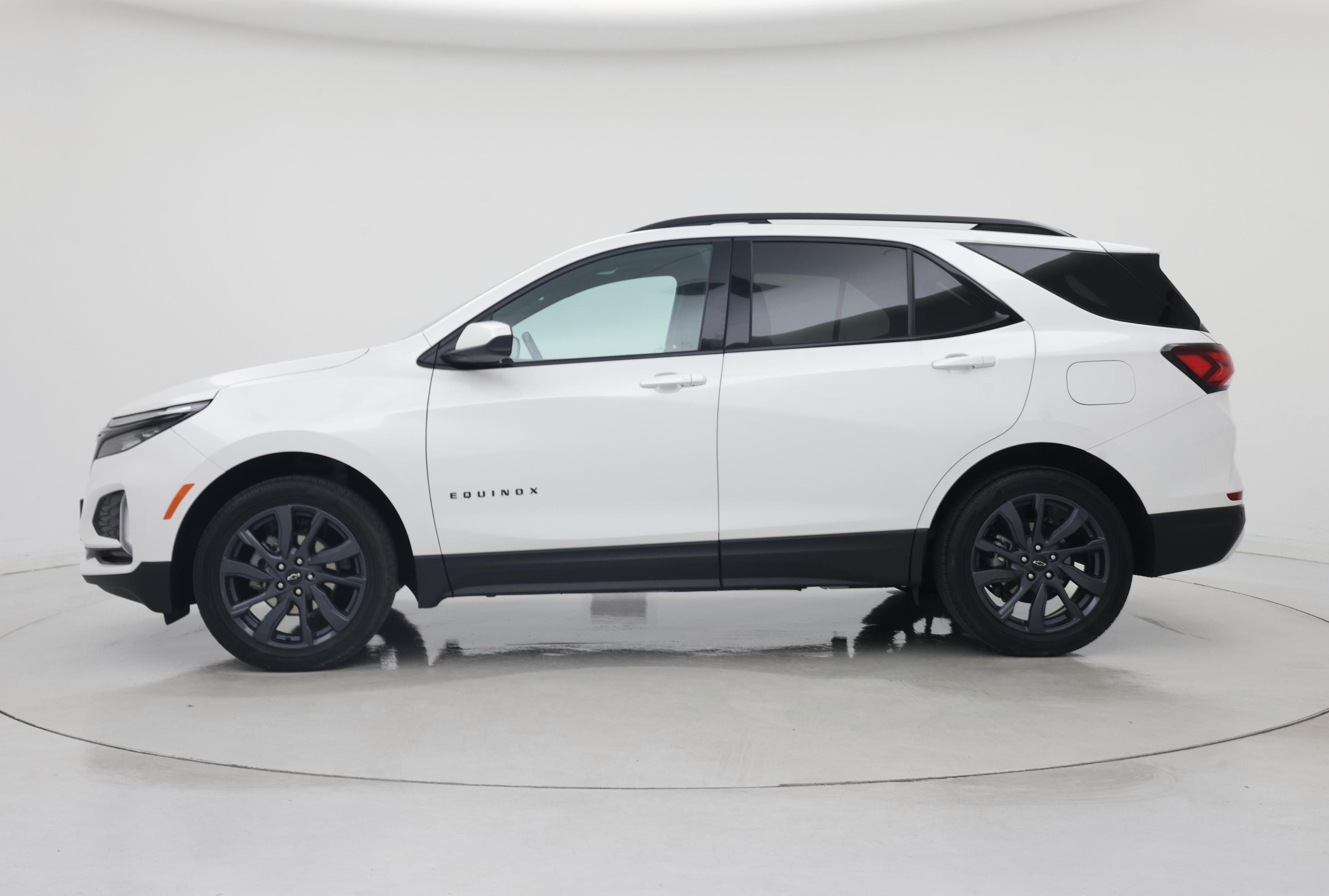 Thumbnail: 2024 Chevrolet Equinox - 3