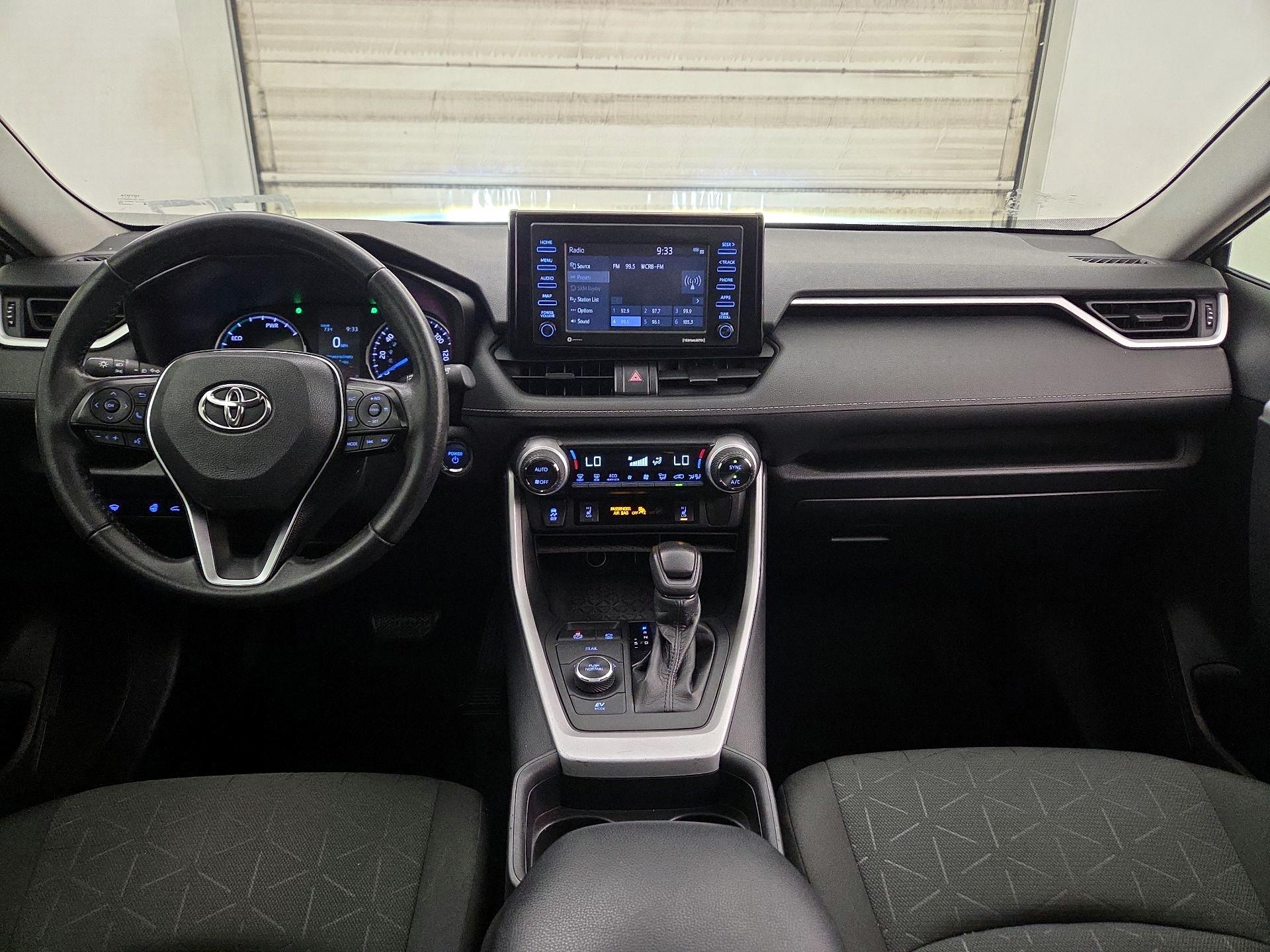 Thumbnail: 2021 Toyota RAV4 - 9