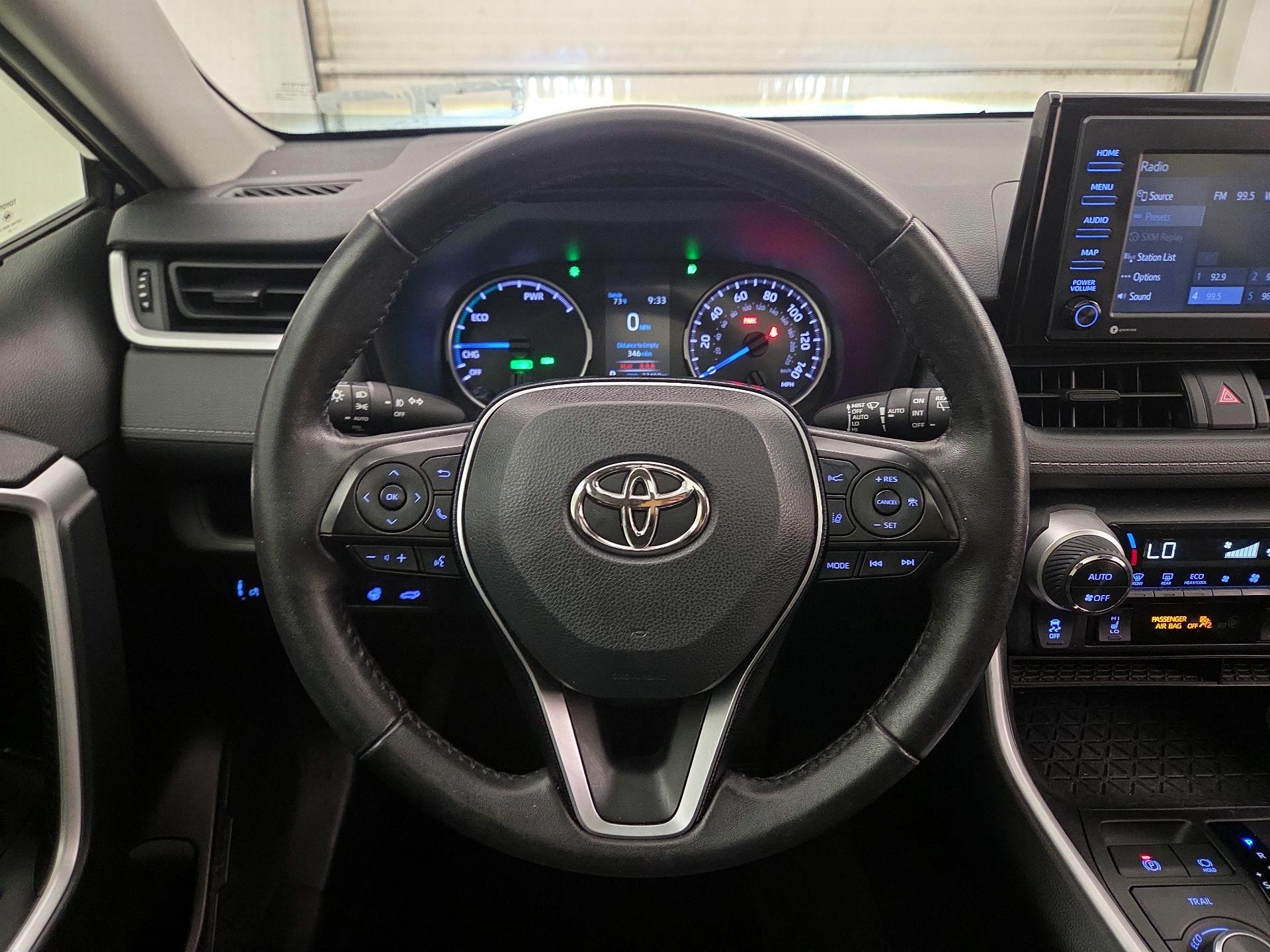 Thumbnail: 2021 Toyota RAV4 - 10