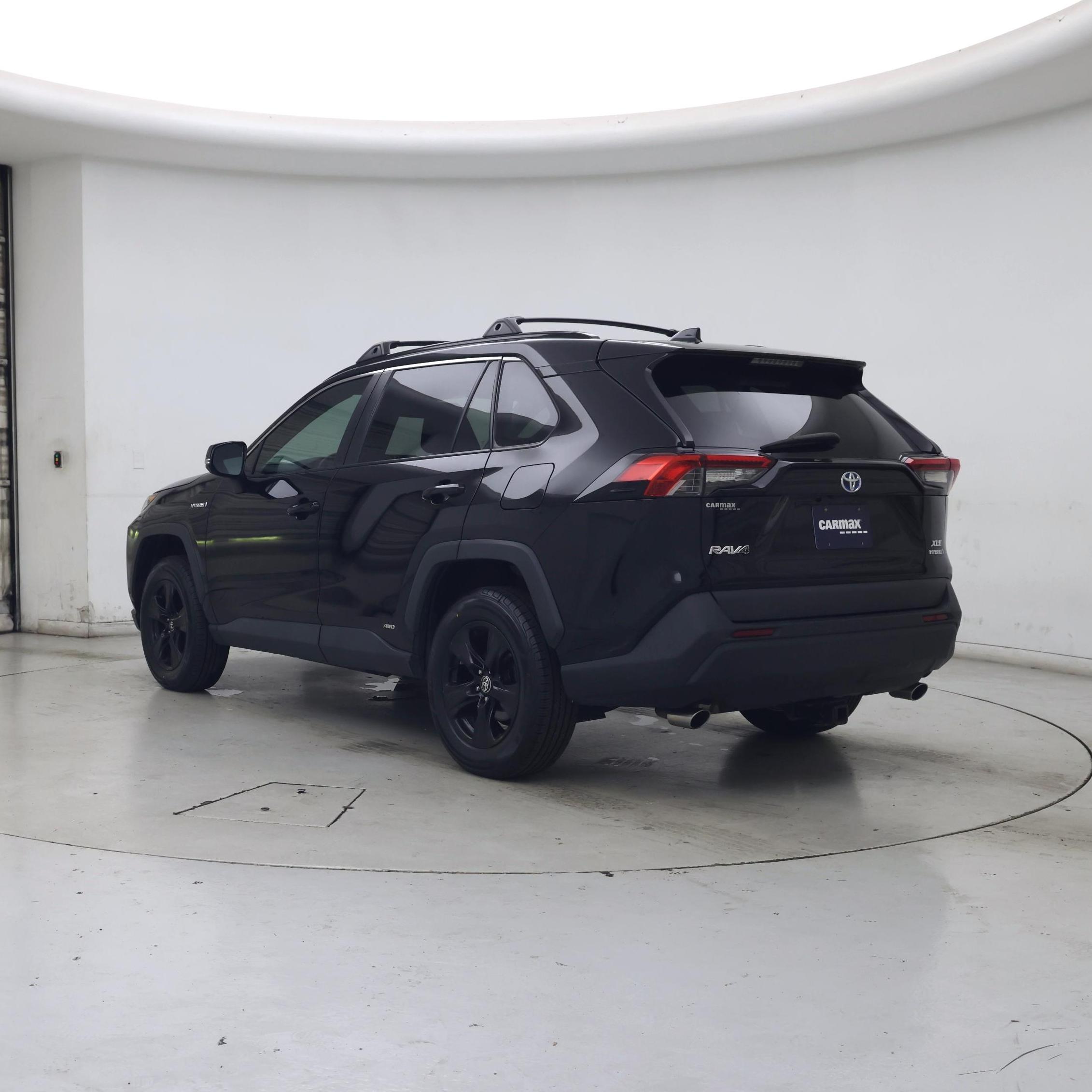 Thumbnail: 2021 Toyota RAV4 - 2