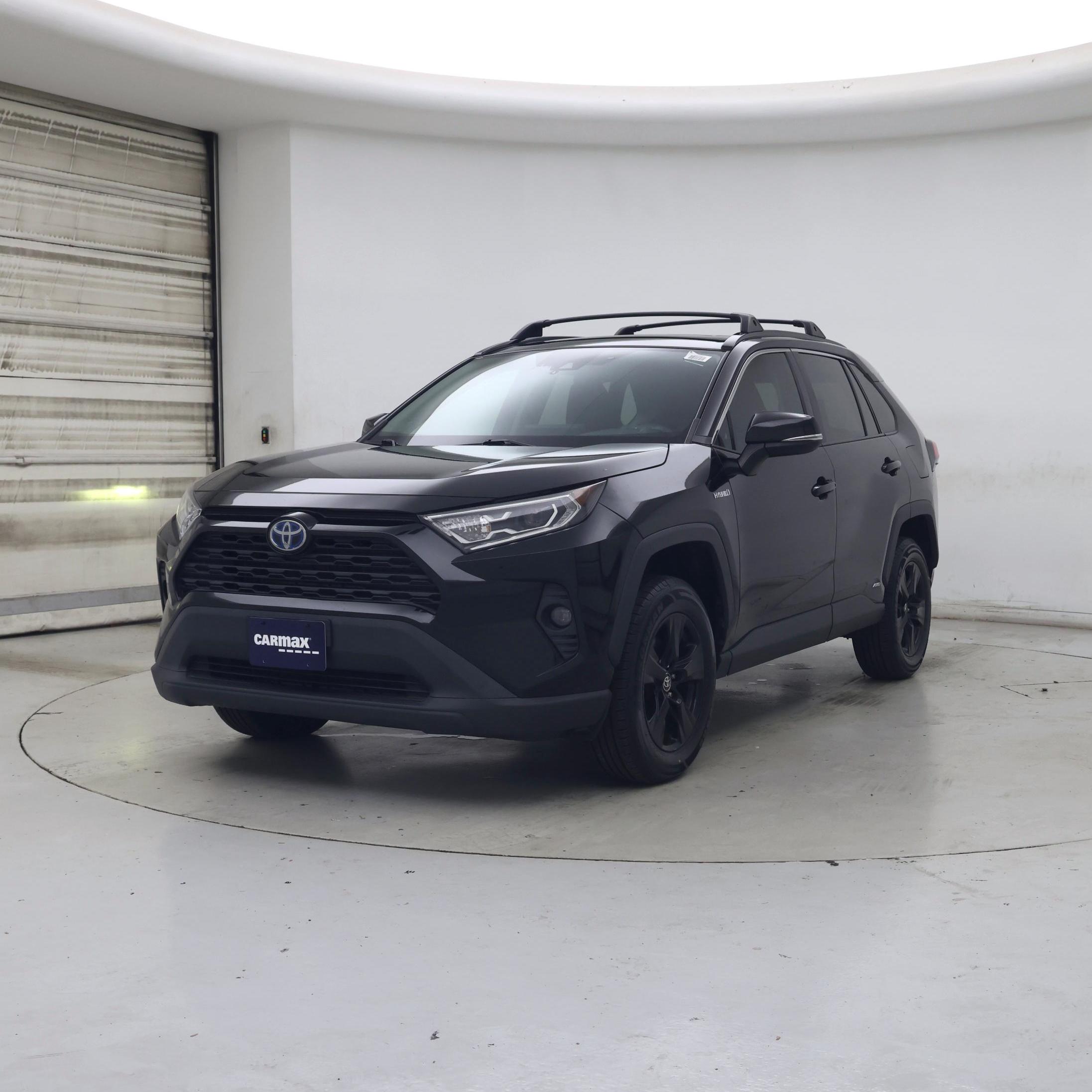 Thumbnail: 2021 Toyota RAV4 - 4