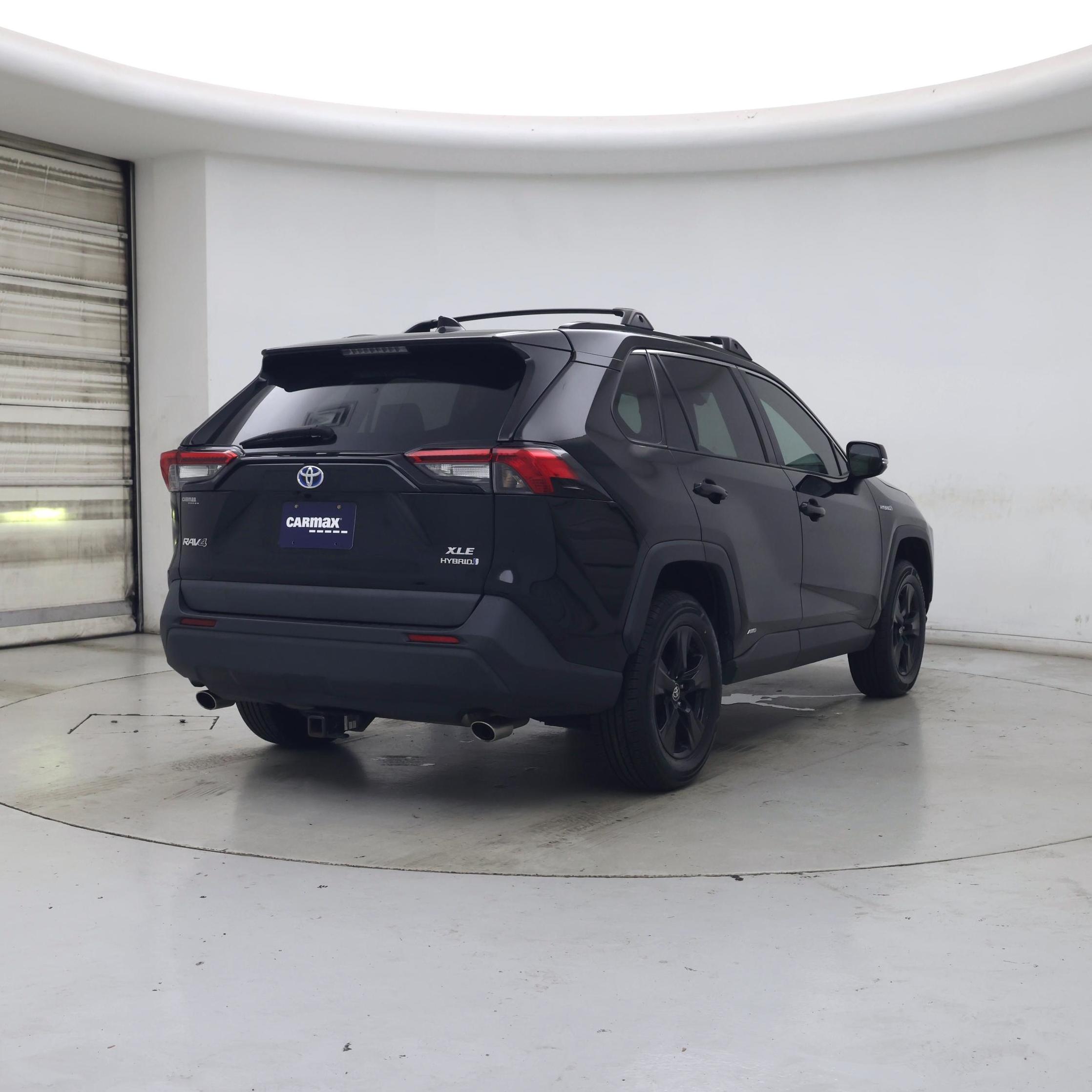 Thumbnail: 2021 Toyota RAV4 - 8