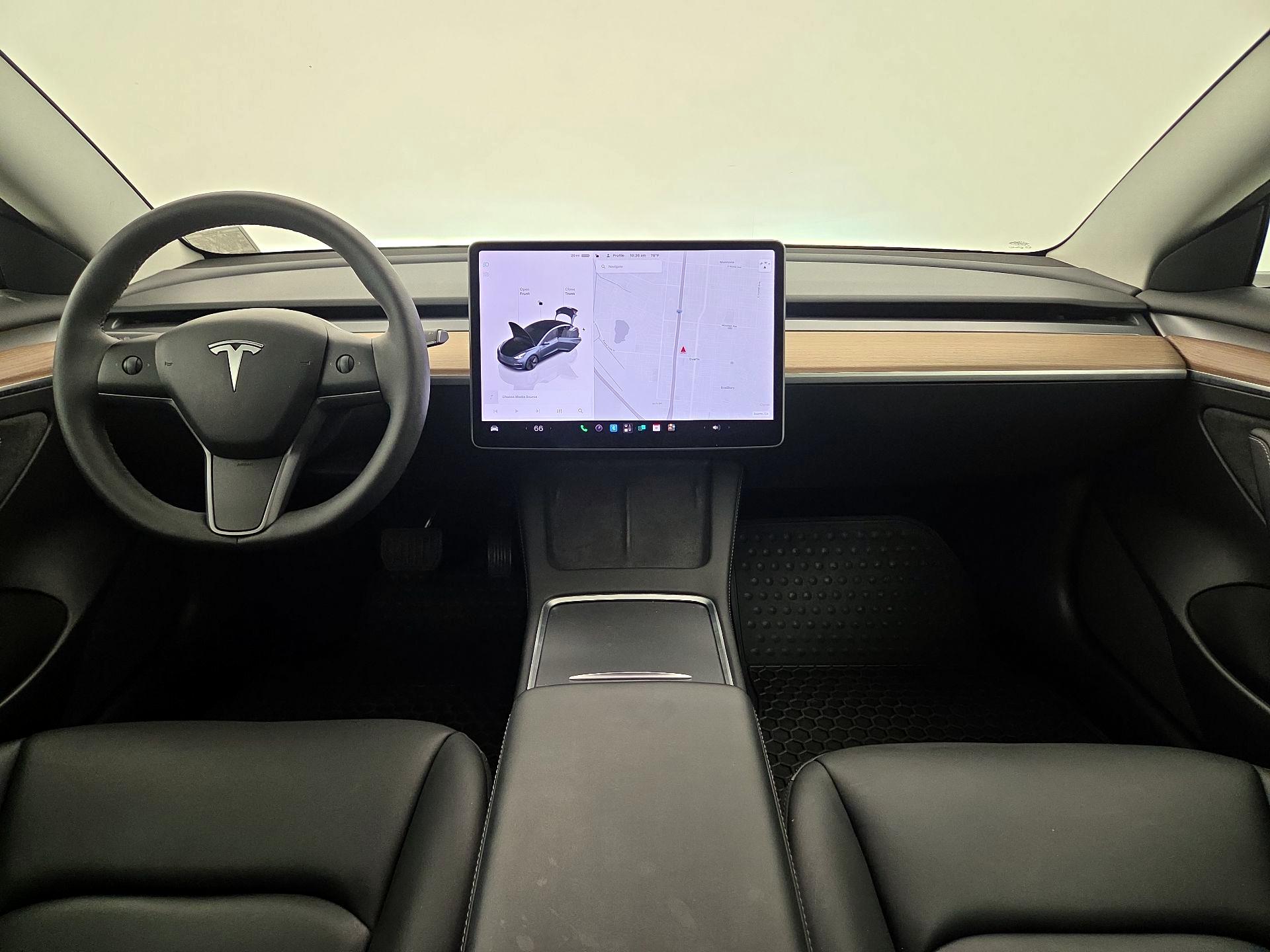 Thumbnail: 2023 Tesla Model 3 - 9