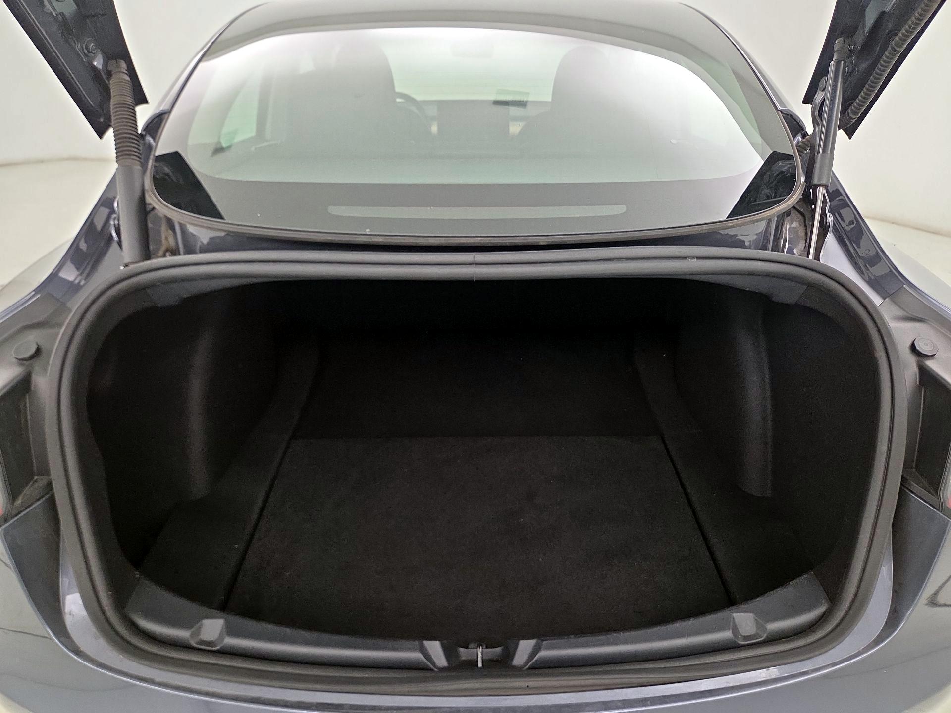 Thumbnail: 2023 Tesla Model 3 - 20