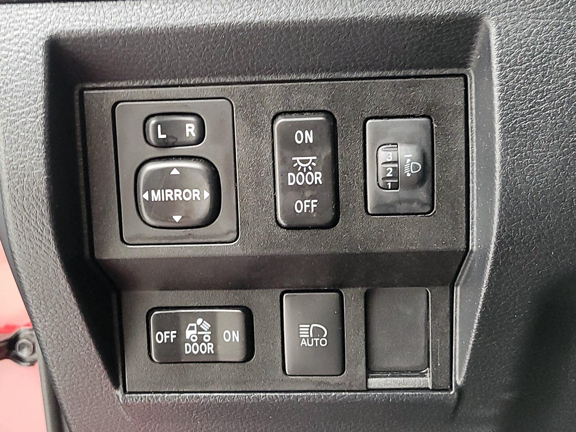 Thumbnail: 2019 Toyota Tundra - 13