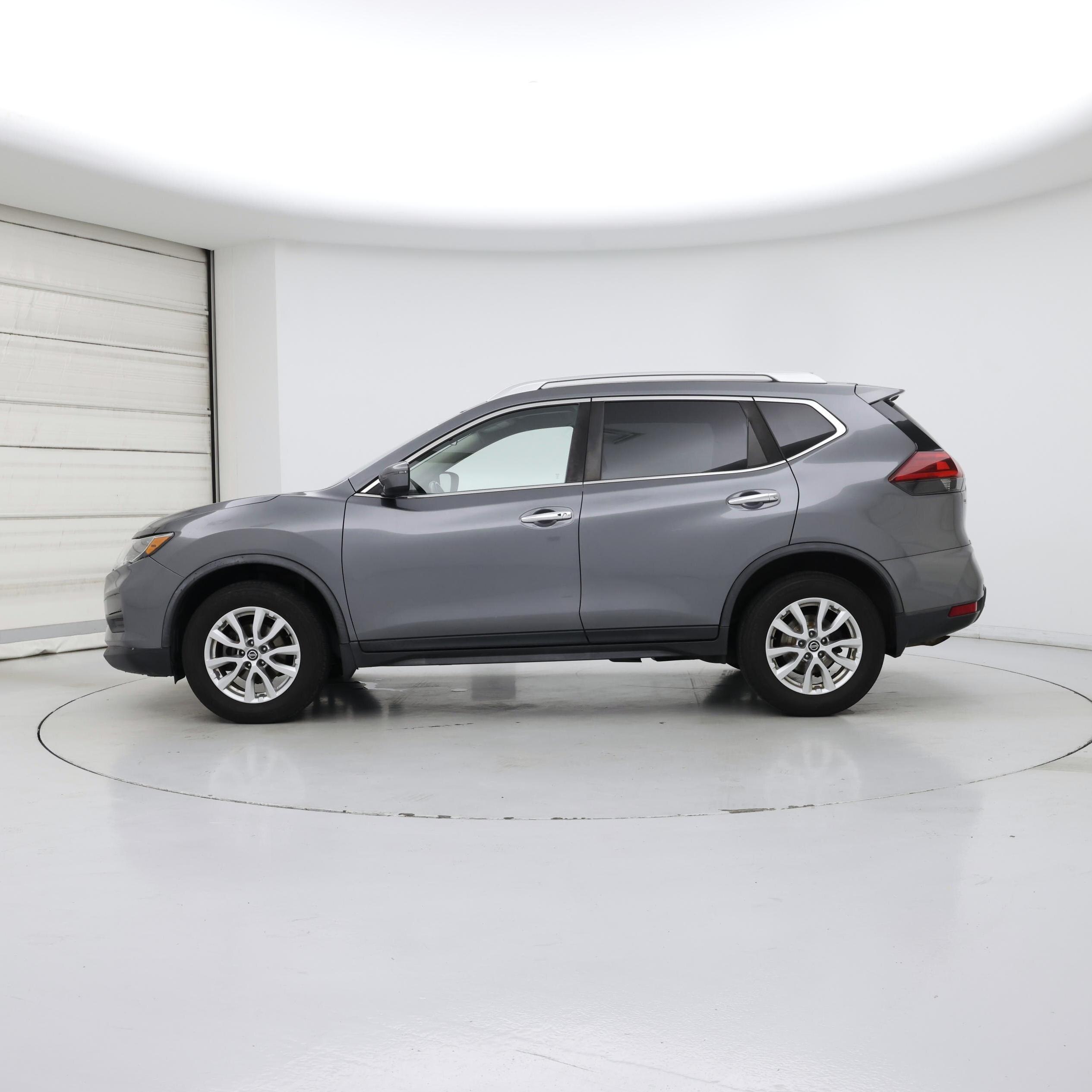 Thumbnail: 2019 Nissan Rogue - 3