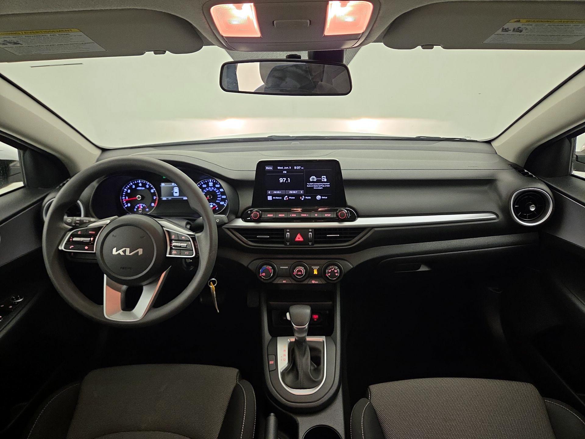 Thumbnail: 2024 Kia Forte - 9