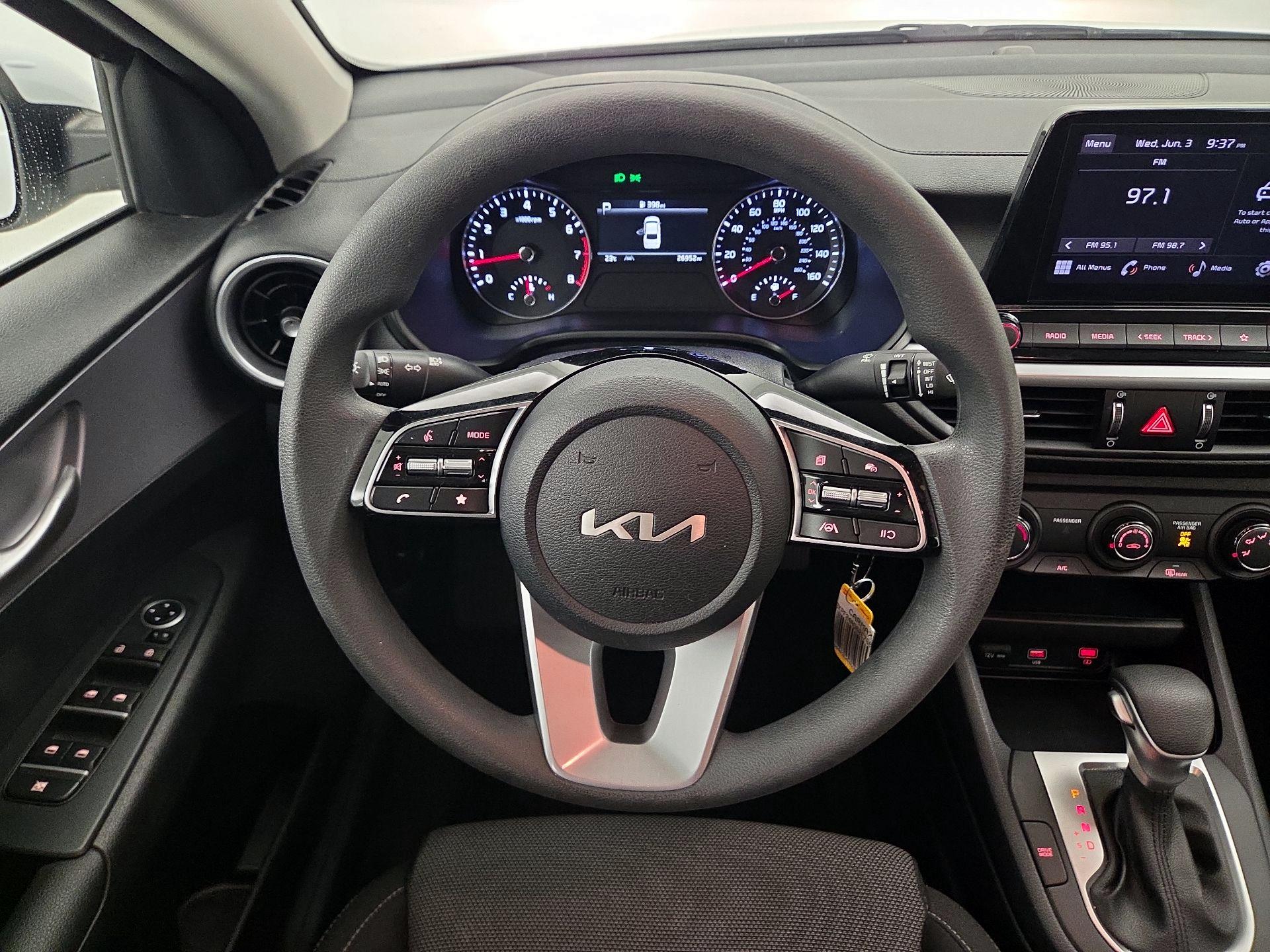 Thumbnail: 2024 Kia Forte - 10