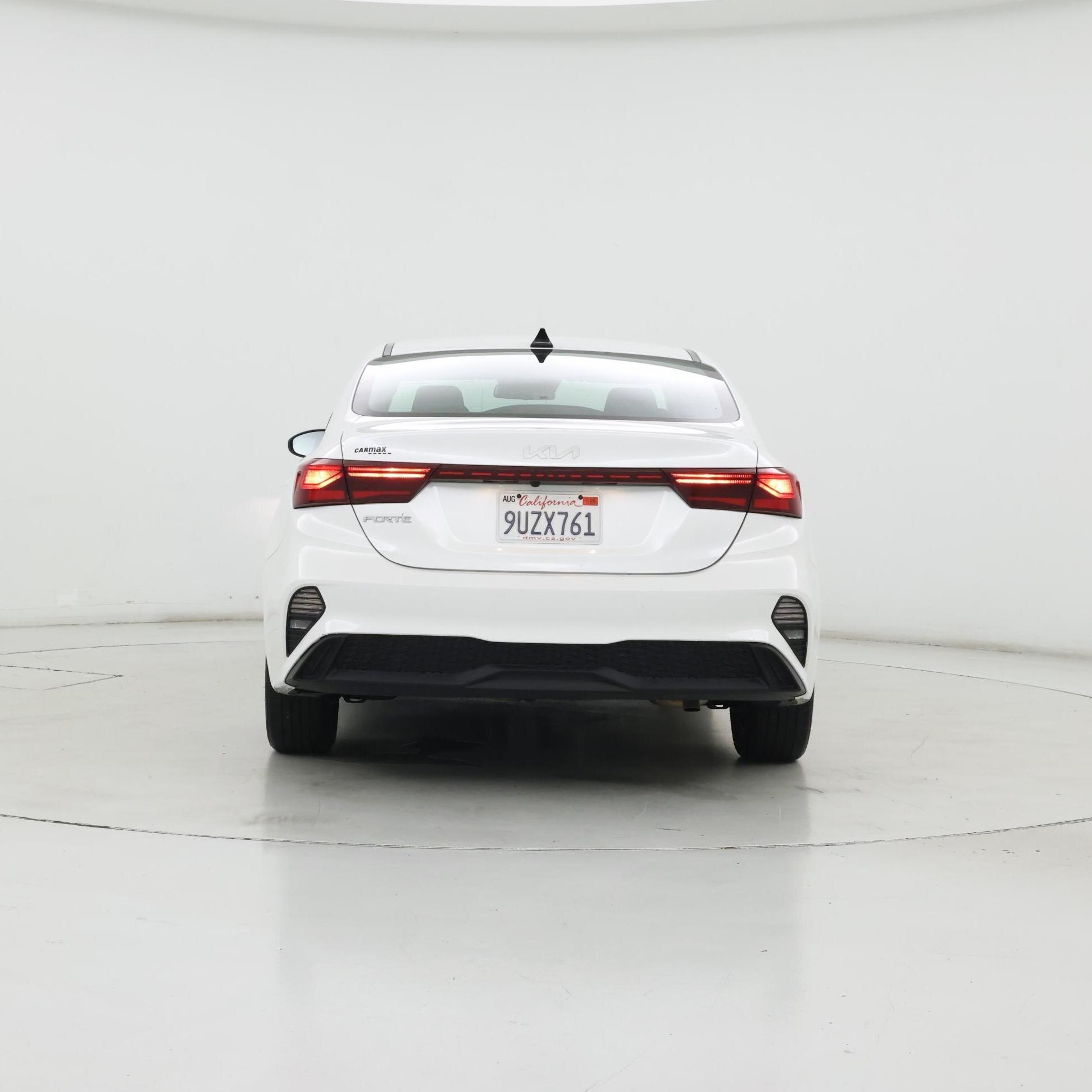 Thumbnail: 2024 Kia Forte - 6