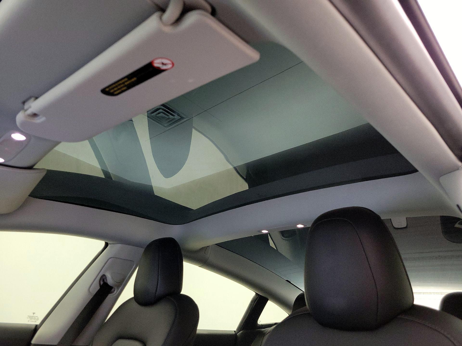 Thumbnail: 2022 Tesla Model 3 - 18
