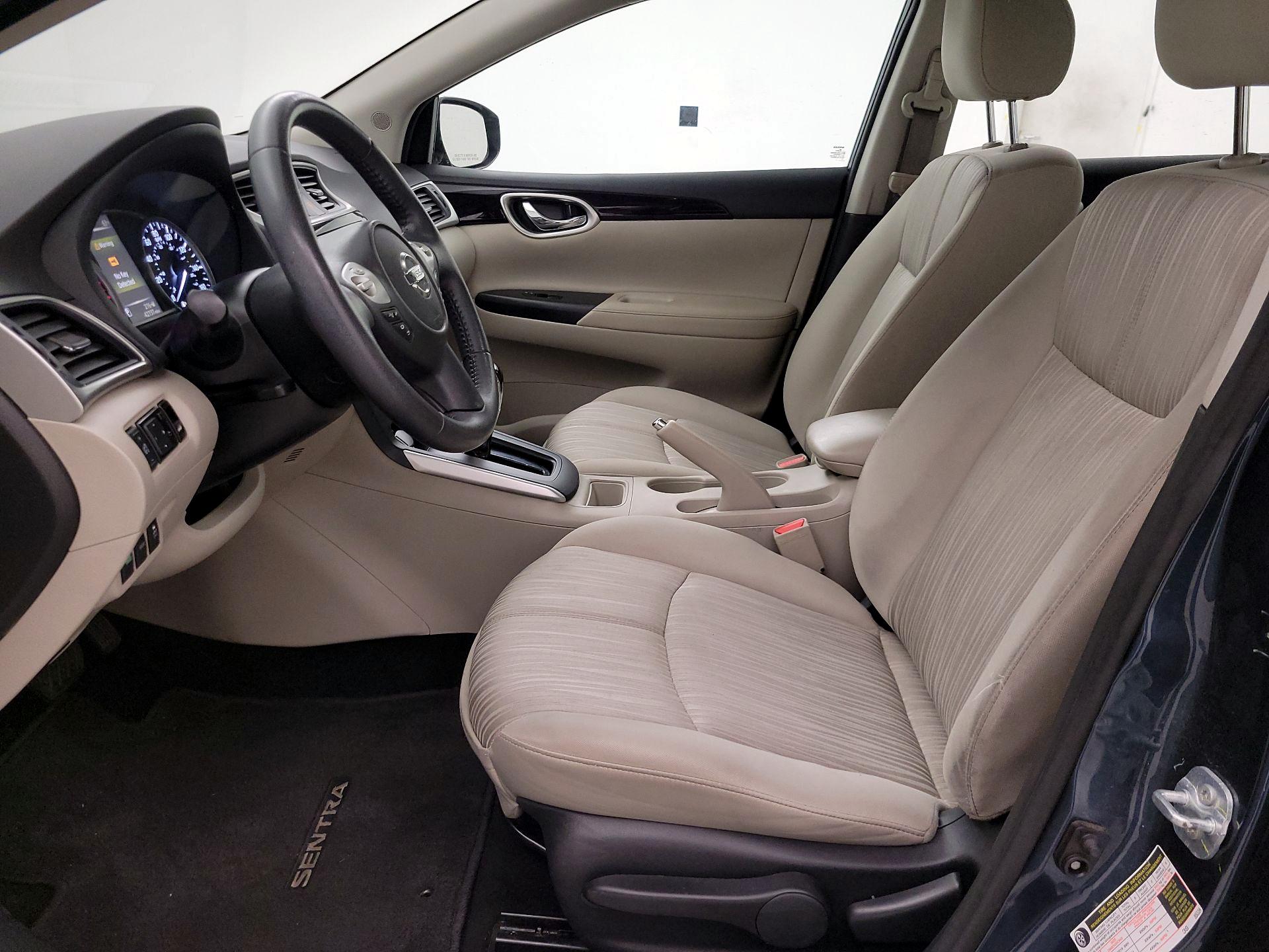 Thumbnail: 2017 Nissan Sentra - 11