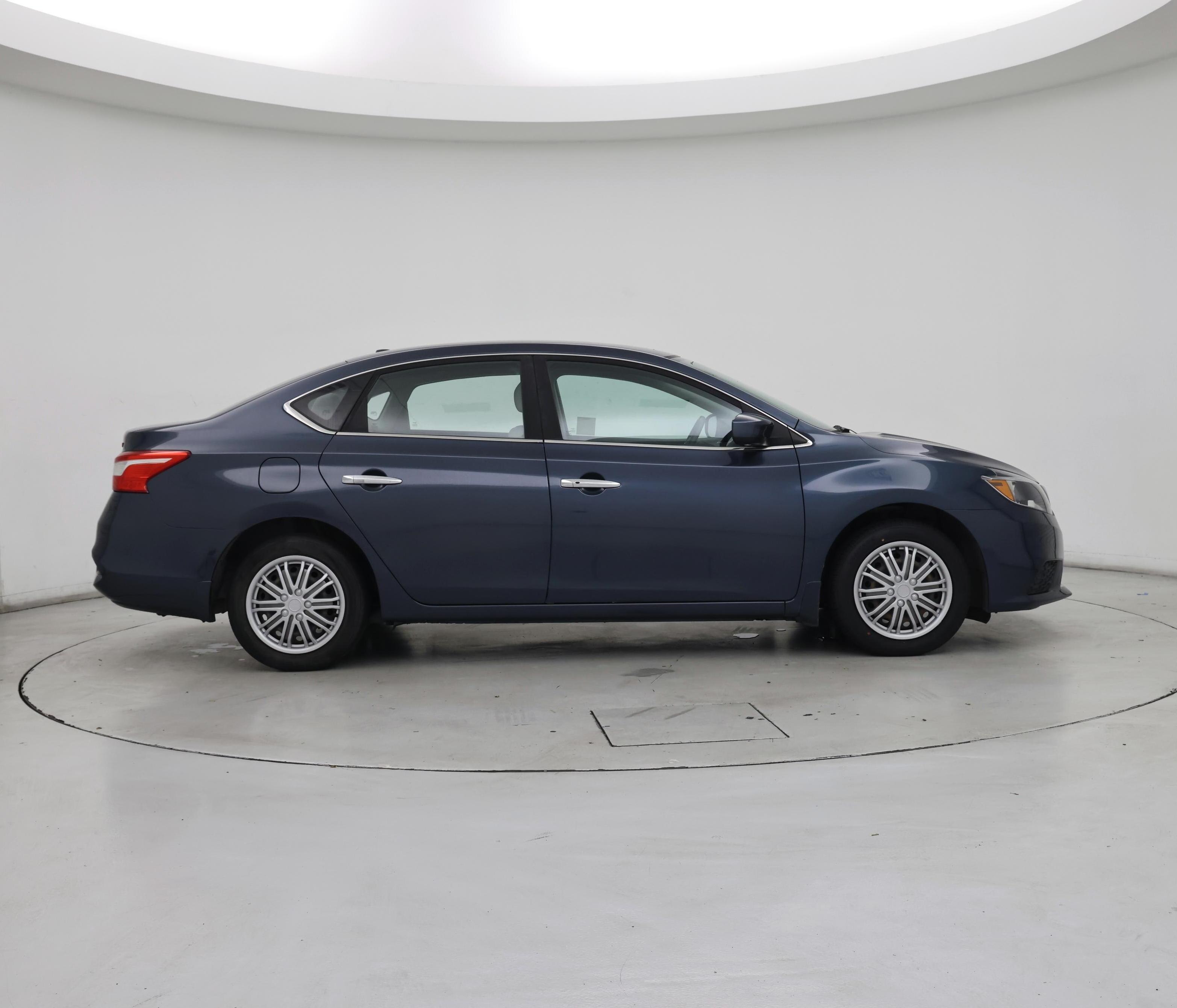 Thumbnail: 2017 Nissan Sentra - 7
