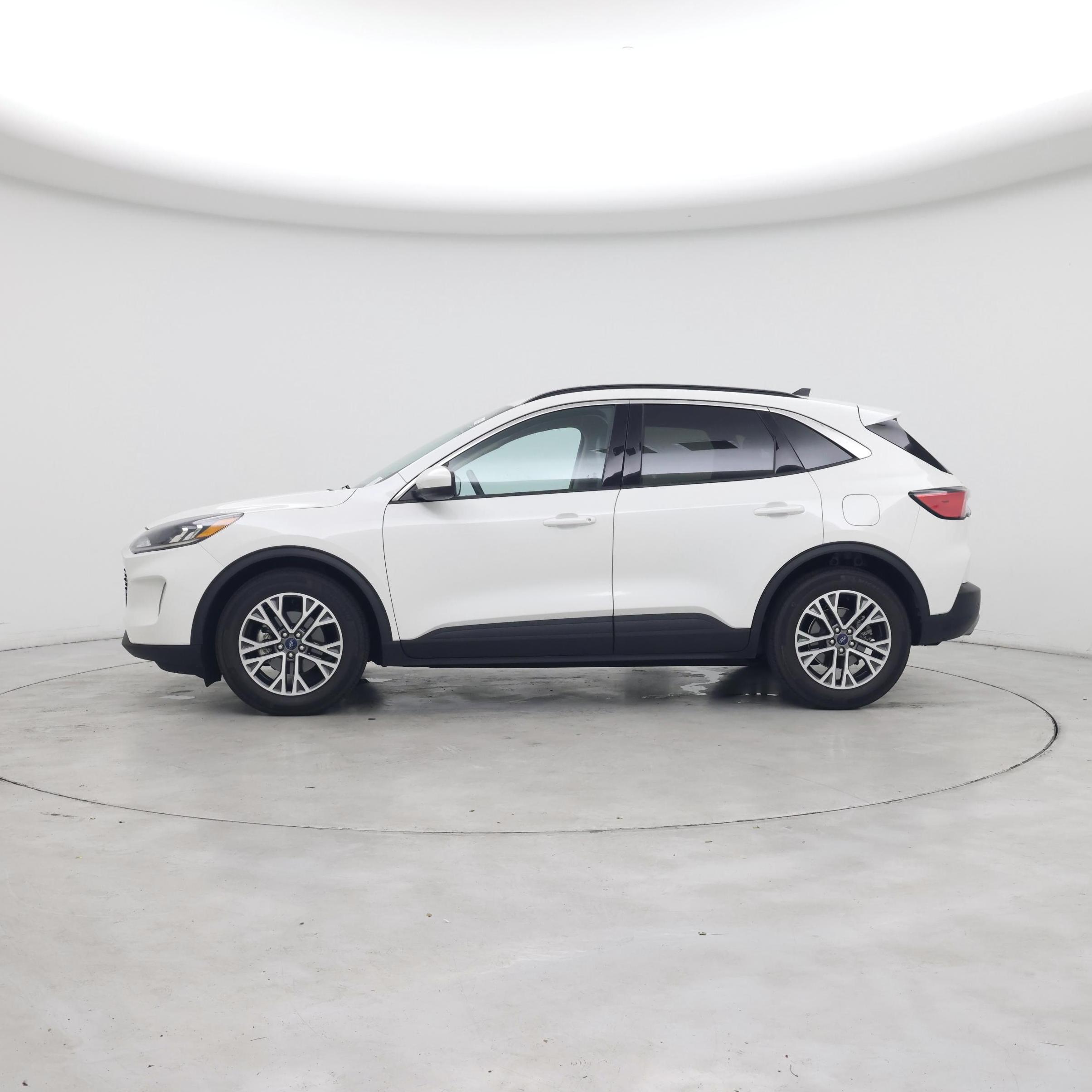 Thumbnail: 2020 Ford Escape - 3