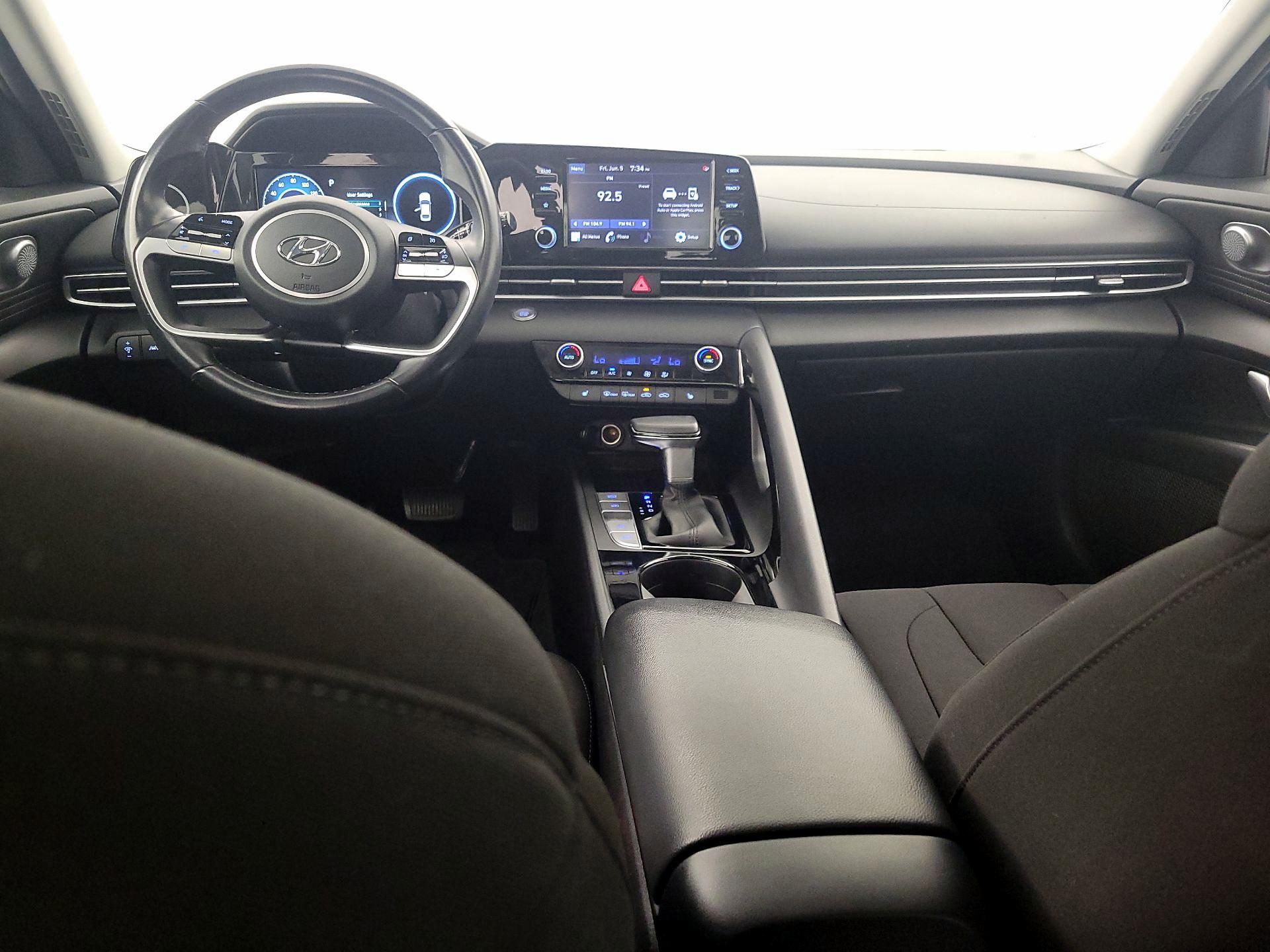 Thumbnail: 2021 Hyundai Elantra - 9