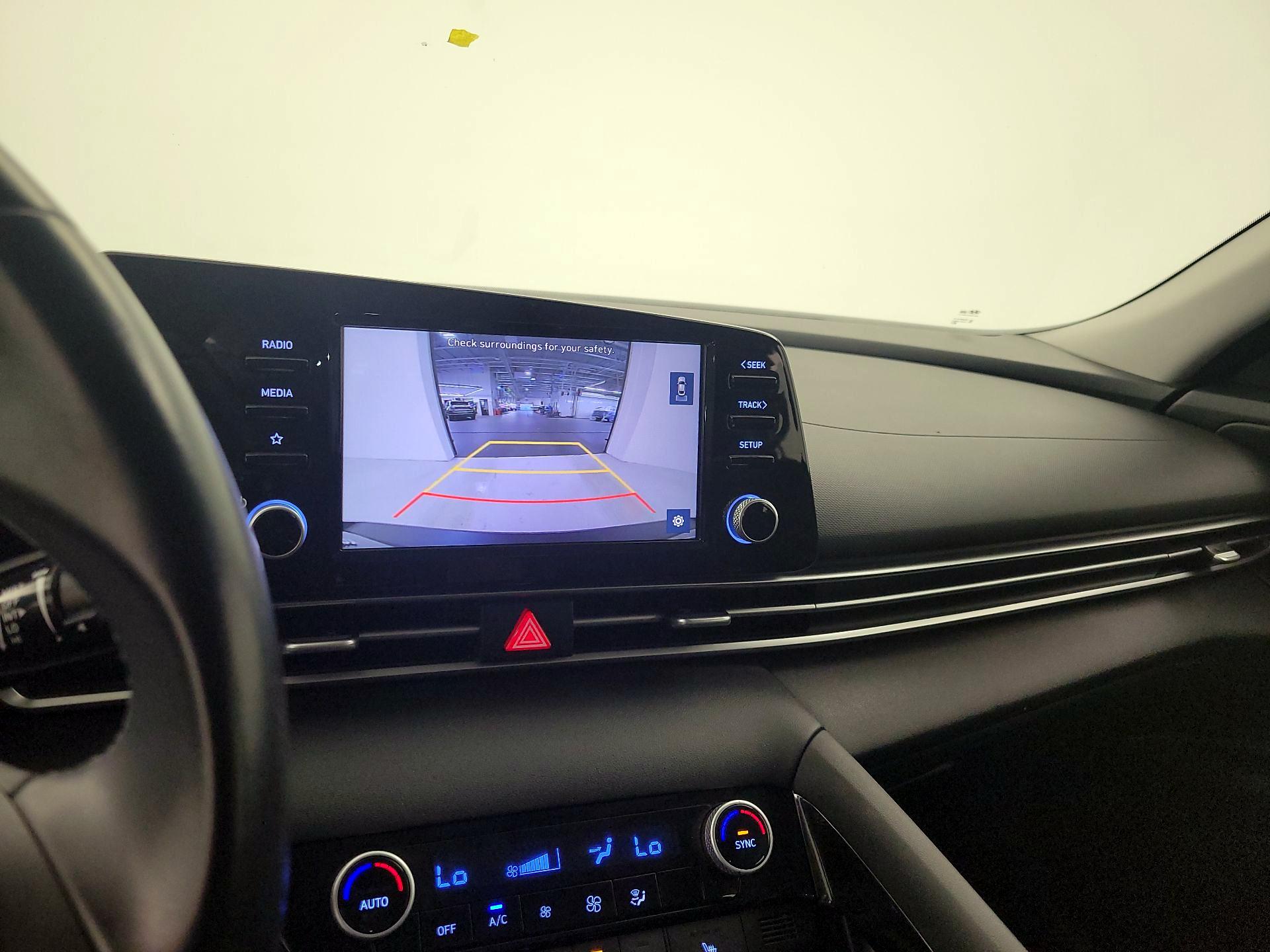 Thumbnail: 2021 Hyundai Elantra - 14